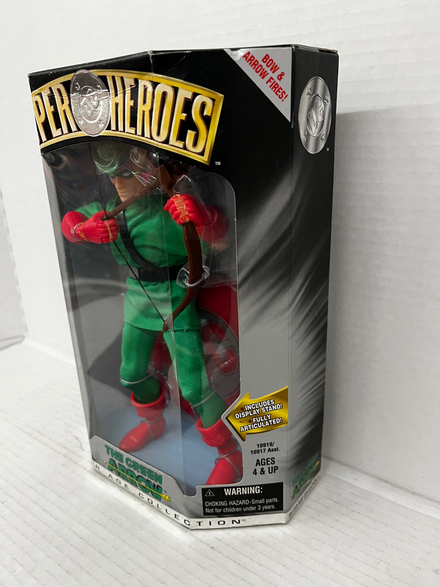 Green Arrow DC Super Heroes Silver Age Collection 8" Action Figure Hasbro