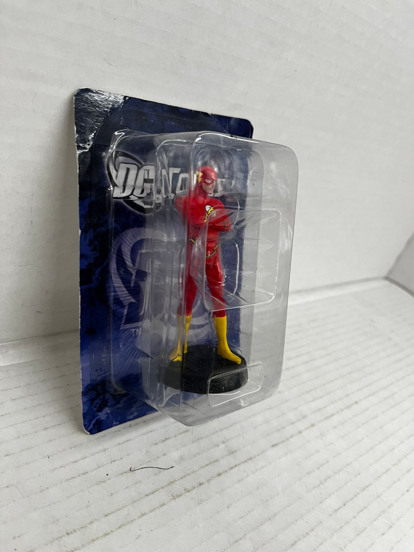 DC SUPER HERO FIGURE COLLECTION ISSUE 5 - THE FLASH EAGLEMOSS FIGURINE MODEL