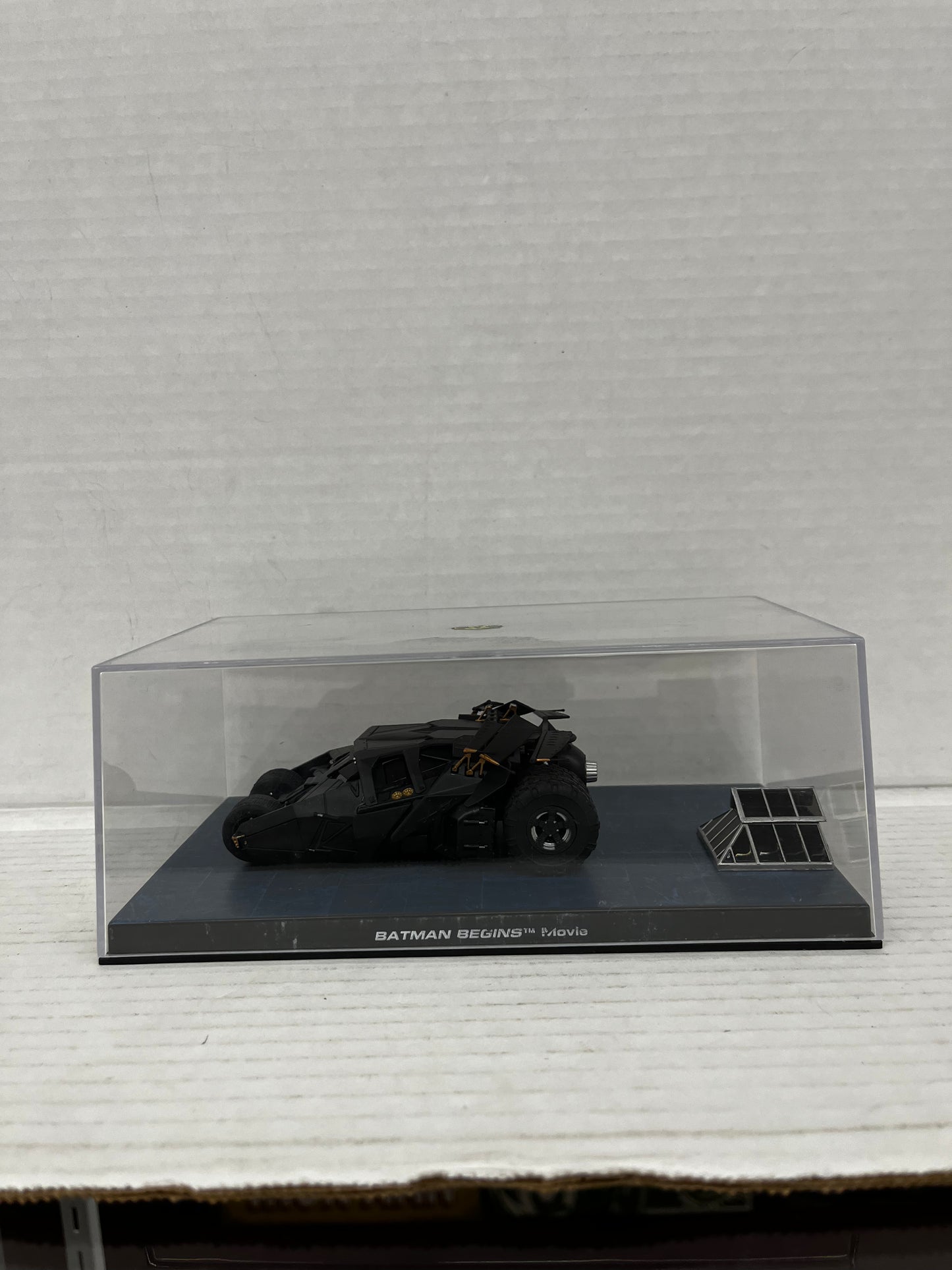 Eaglemoss: Batman Begins Batmobile 1:43 Scale Model