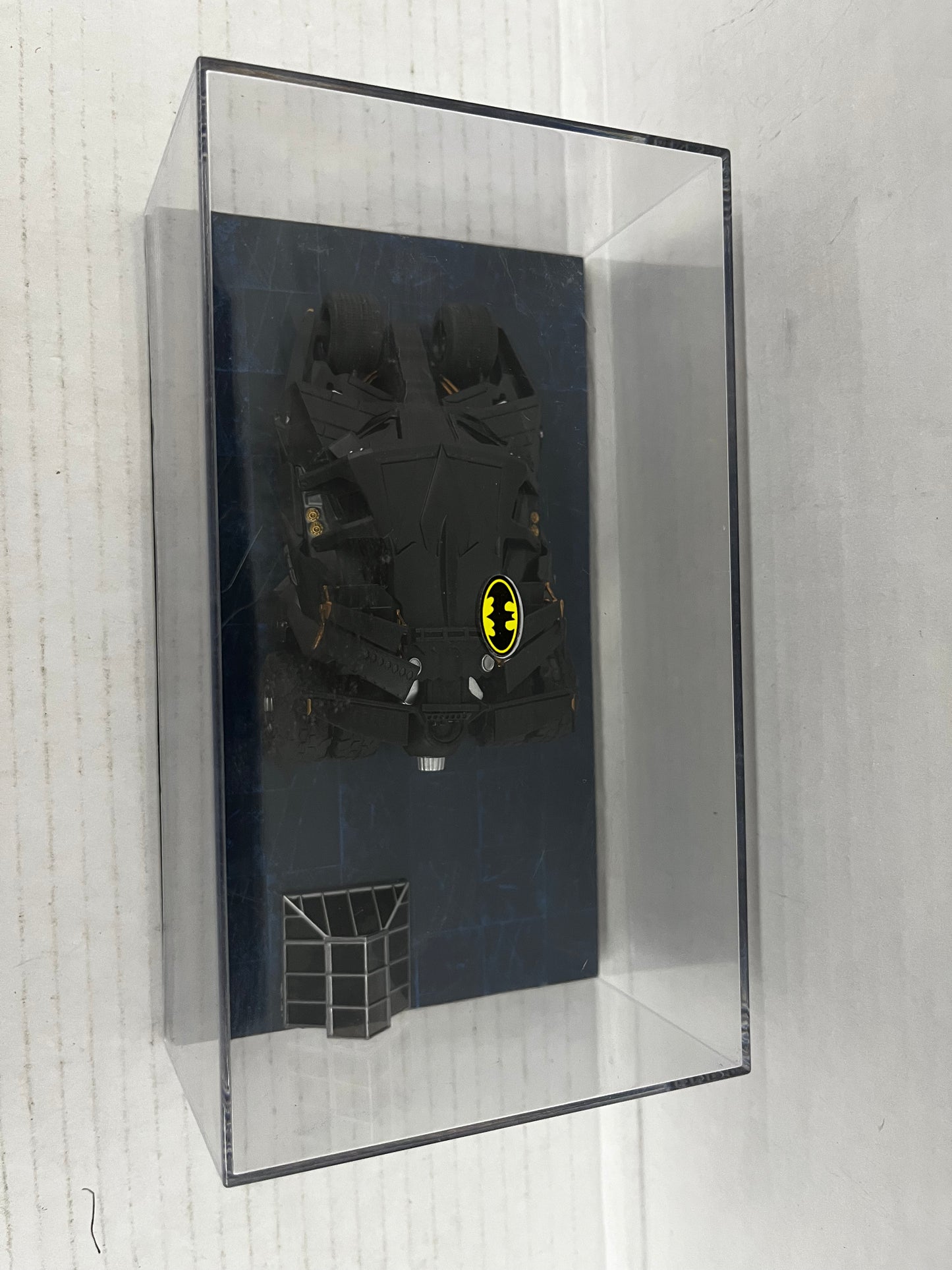 Eaglemoss: Batman Begins Batmobile 1:43 Scale Model