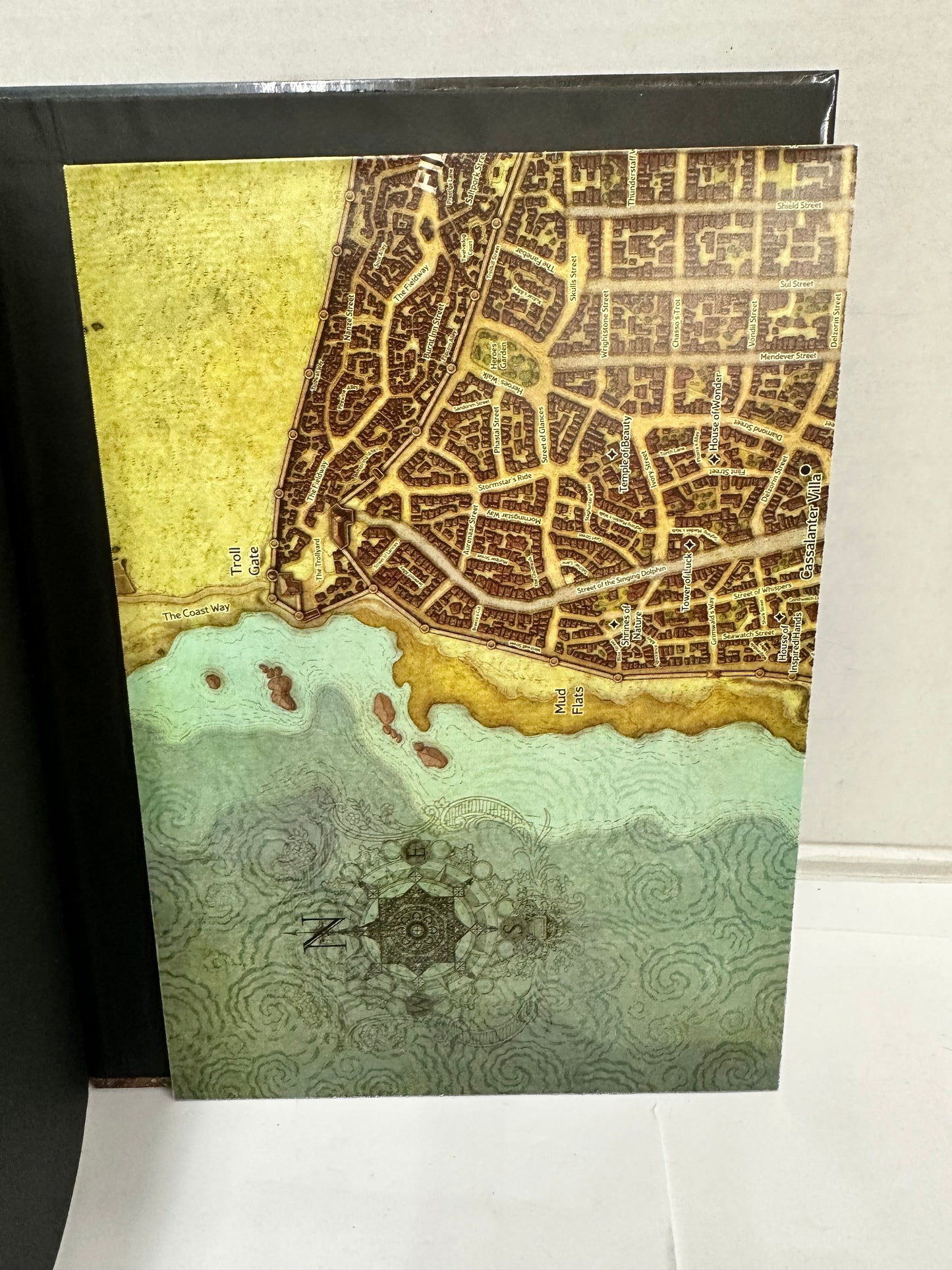 Dungeons & Dragons Waterdeep Dragon Heist Hardcover 2018 w/Map