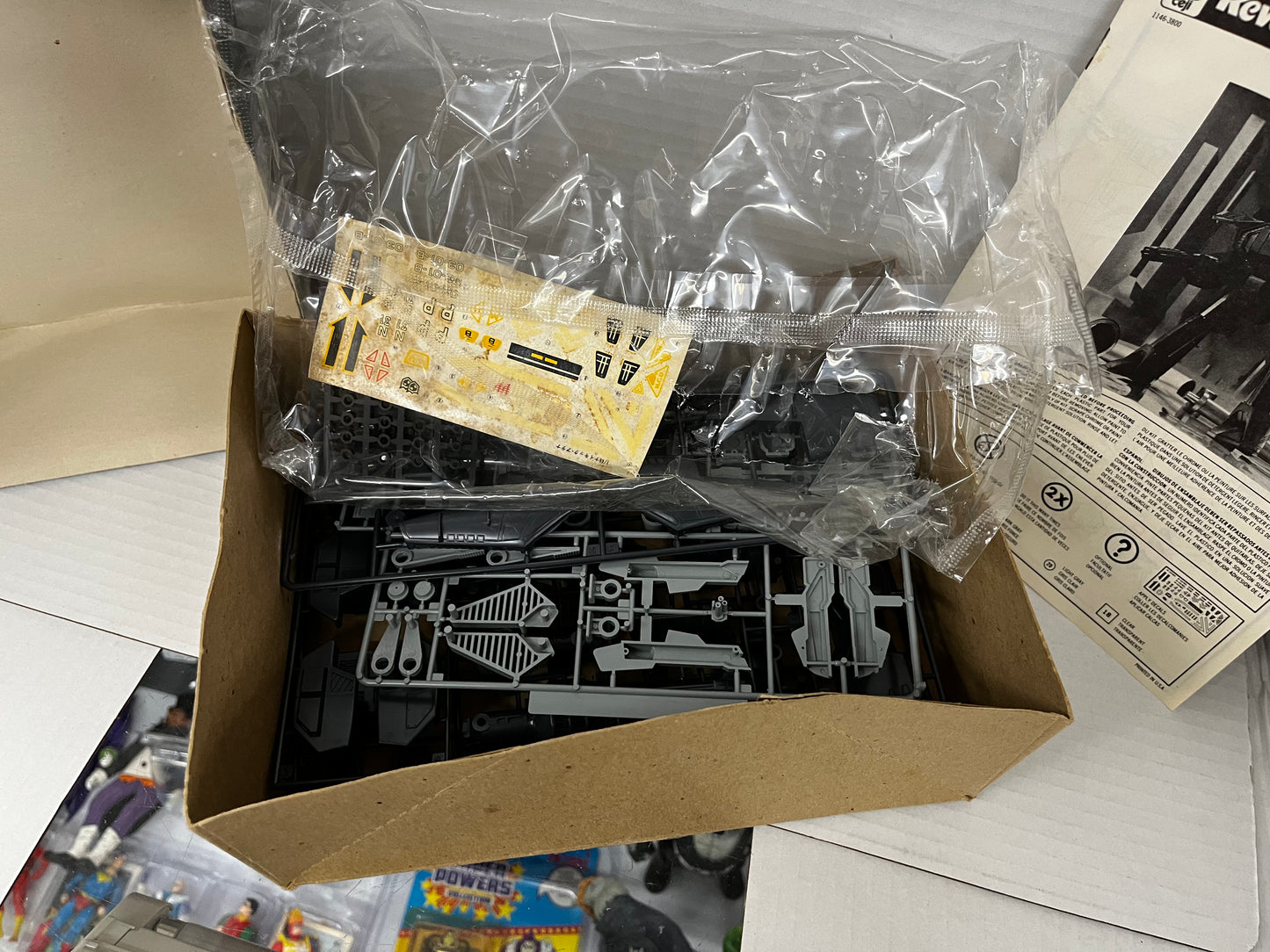 Revell 1/48 Robotech Defenders Decimax 1146 Model Kit 1985