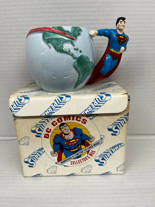 SUPERMAN 3 1/2" Ltd Ed #234/5000 CERAMIC MUG DC 1991 Hand Painted / Numbered