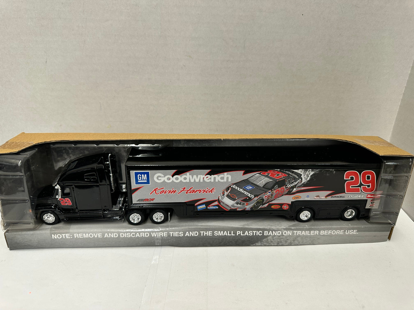2004 #29 Kevin Harvick GM Goodwrench Hauler 1/64 Winner's Circle NASCAR Diecast