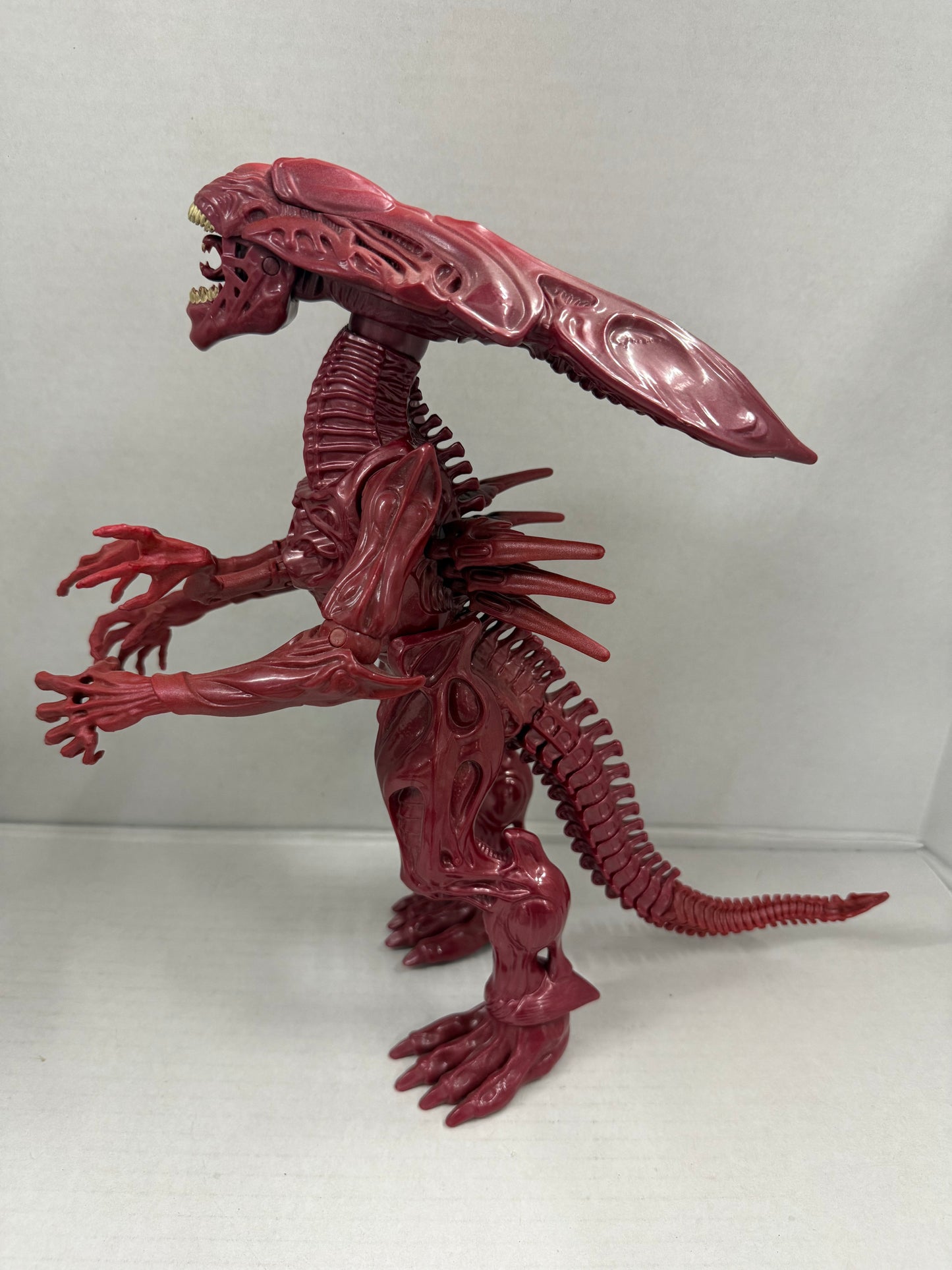 Lanard Toys 12" Deluxe Alien Queen - Alien Collection Poseable