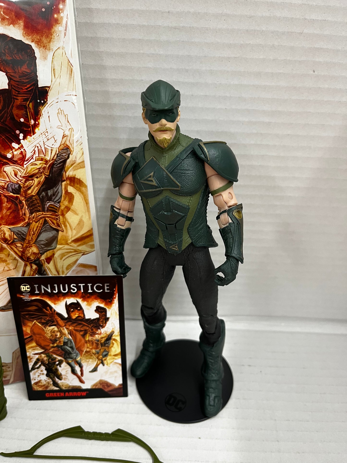 McFarlane DC Direct Page Punchers Green Arrow 7" Action Figure Injustice 2