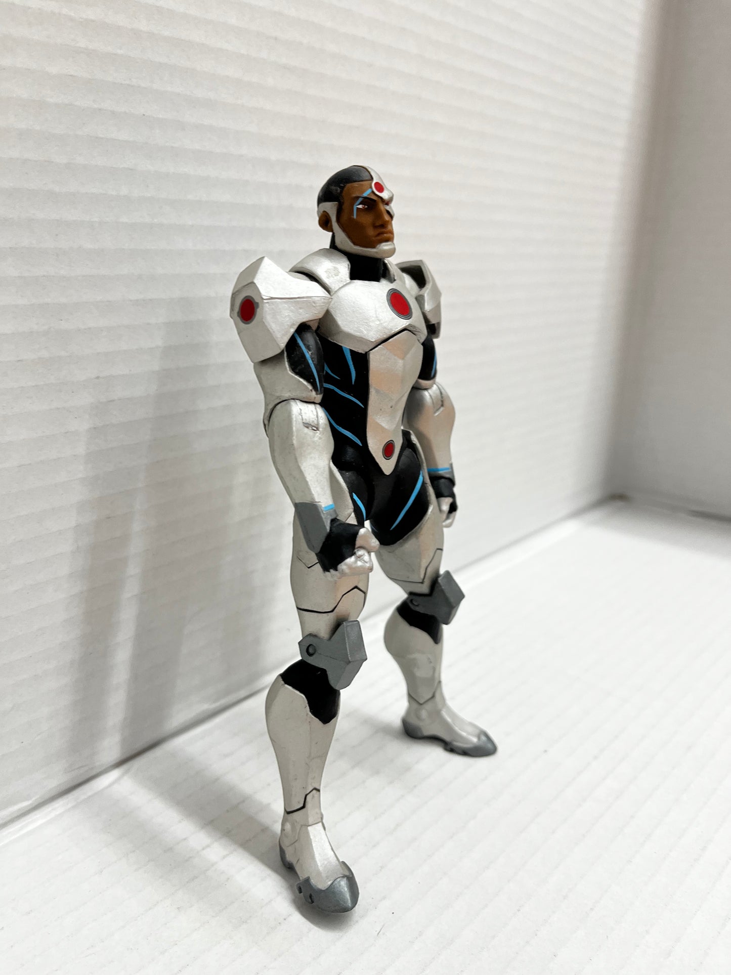 DC Collectibles Justice League WarAnimated Movie #6 CYBORG Figure Loose Complete