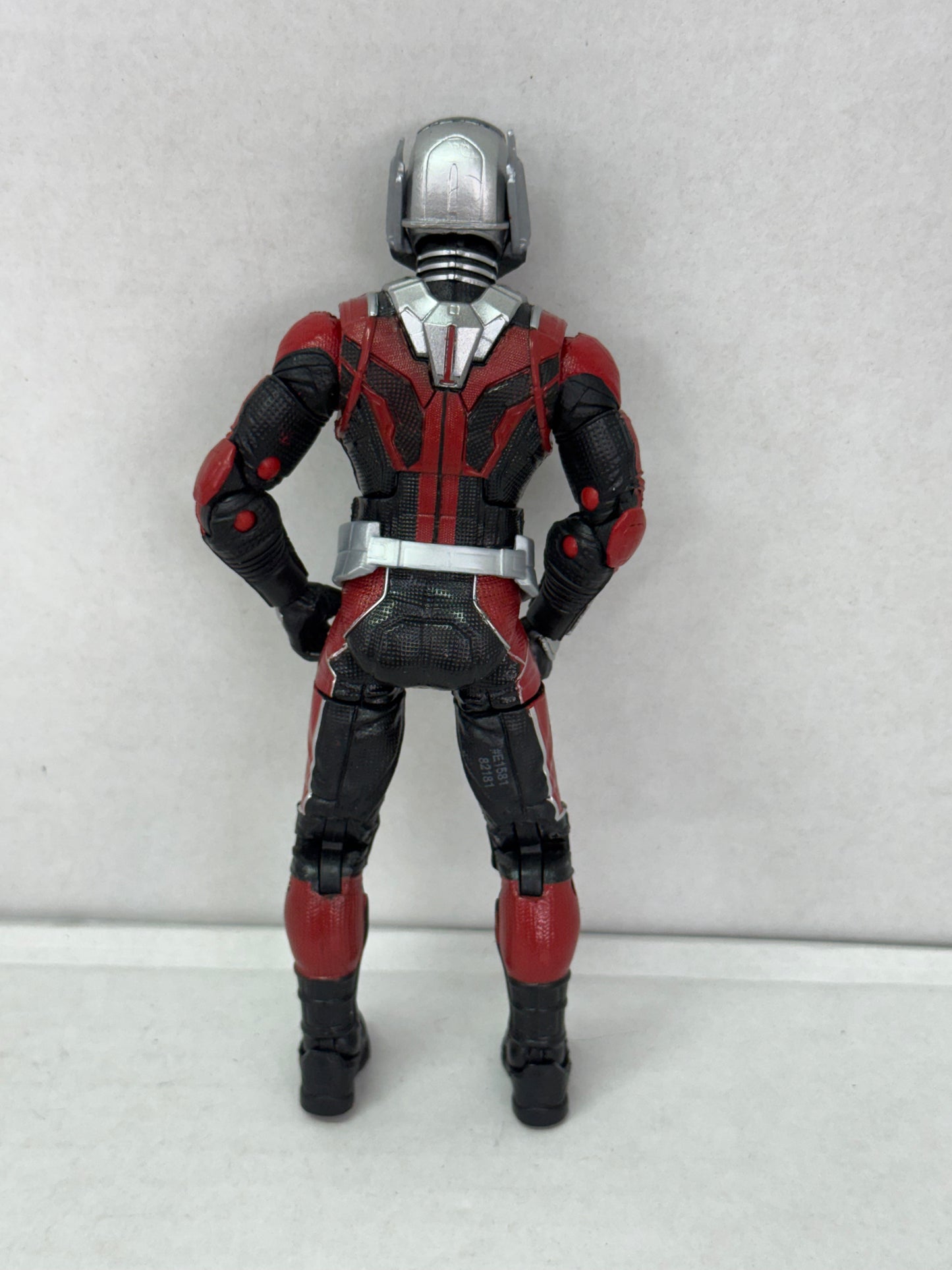 Marvel Legends Ant-Man 6" action figure Cull Obsidian wave Hasbro 2017 LOOSE