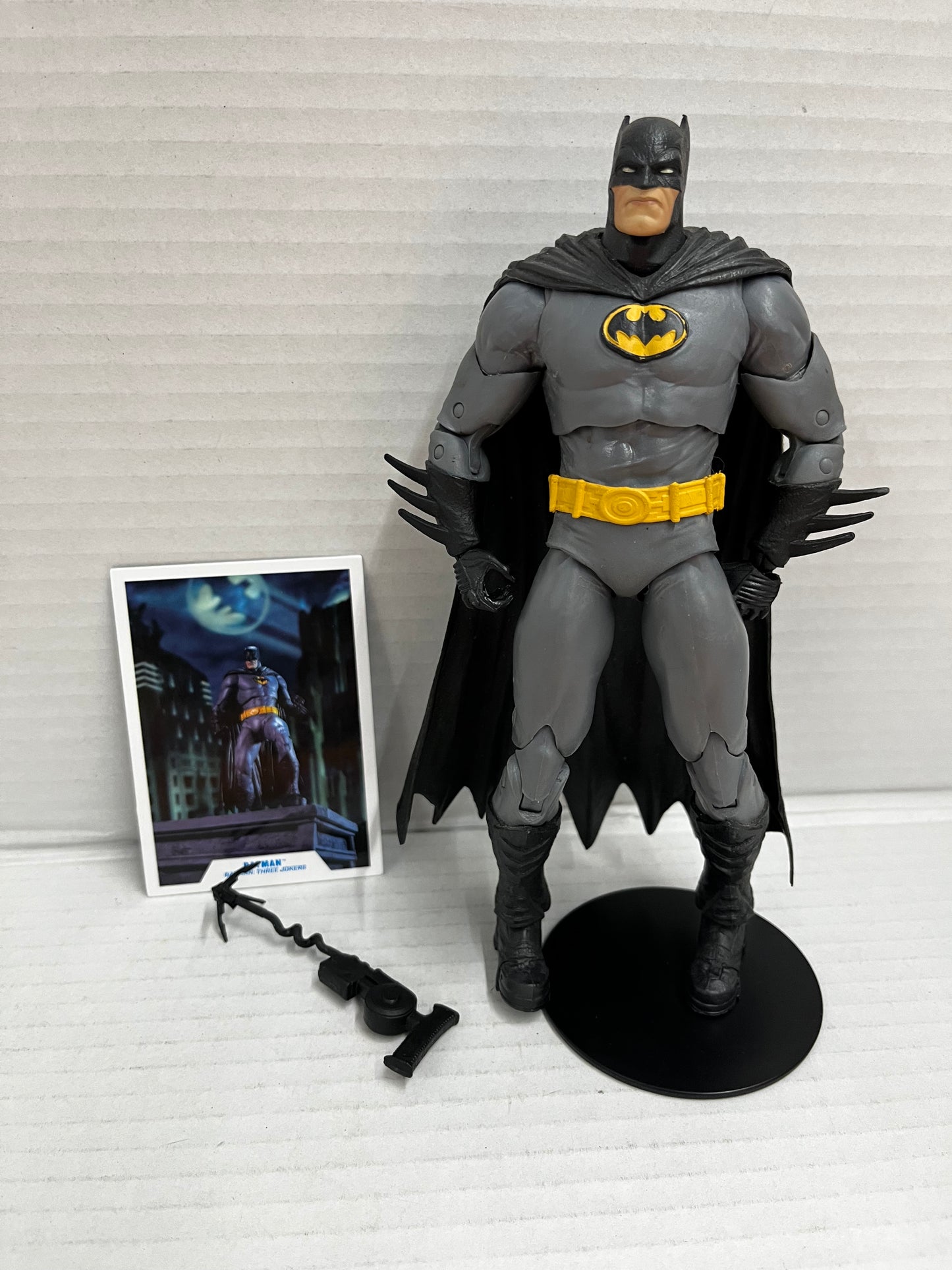McFarlane DC Multiverse Toys - Batman - Batman: Three Jokers - 7” Action Figure