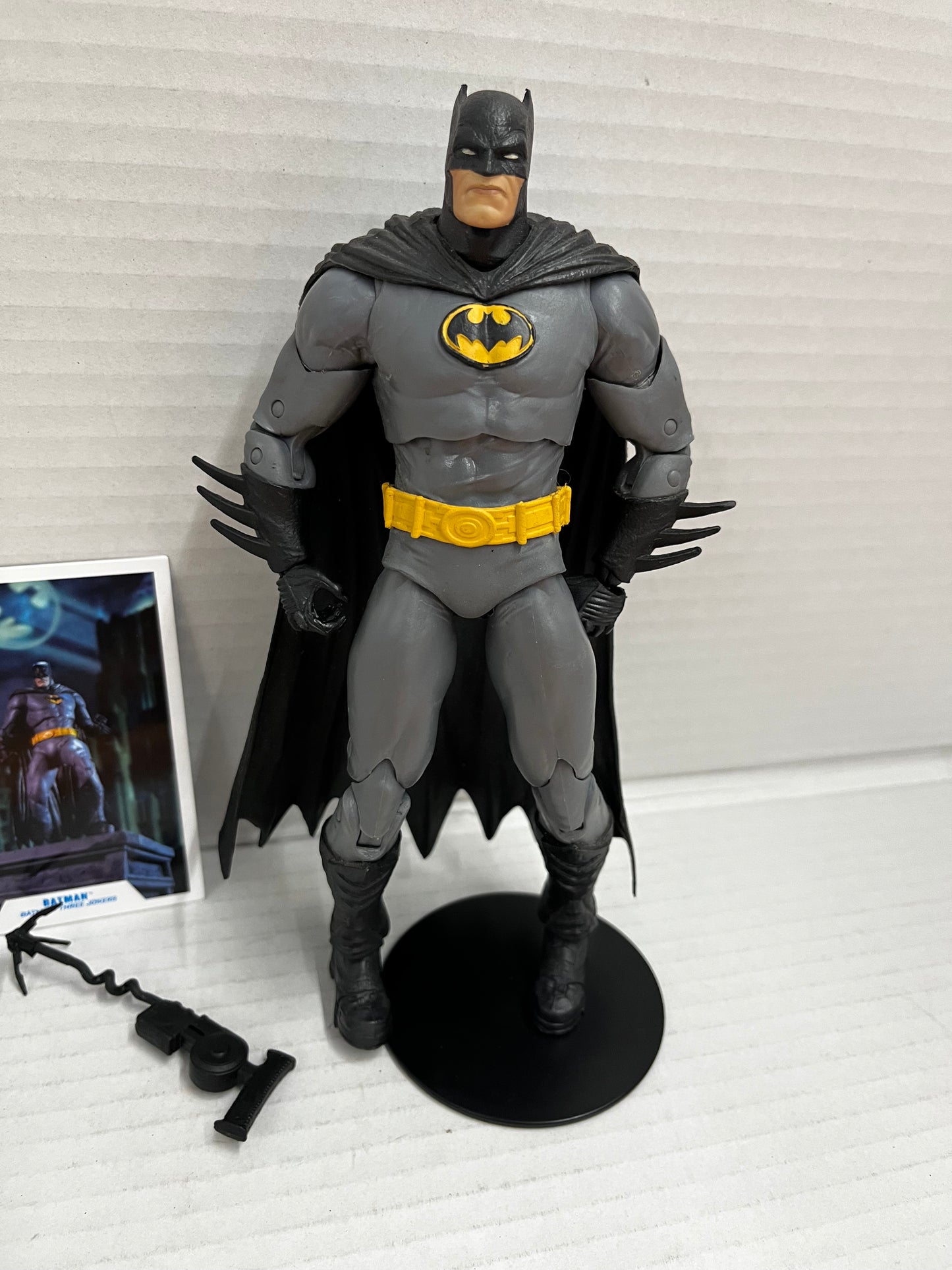 McFarlane DC Multiverse Toys - Batman - Batman: Three Jokers - 7” Action Figure