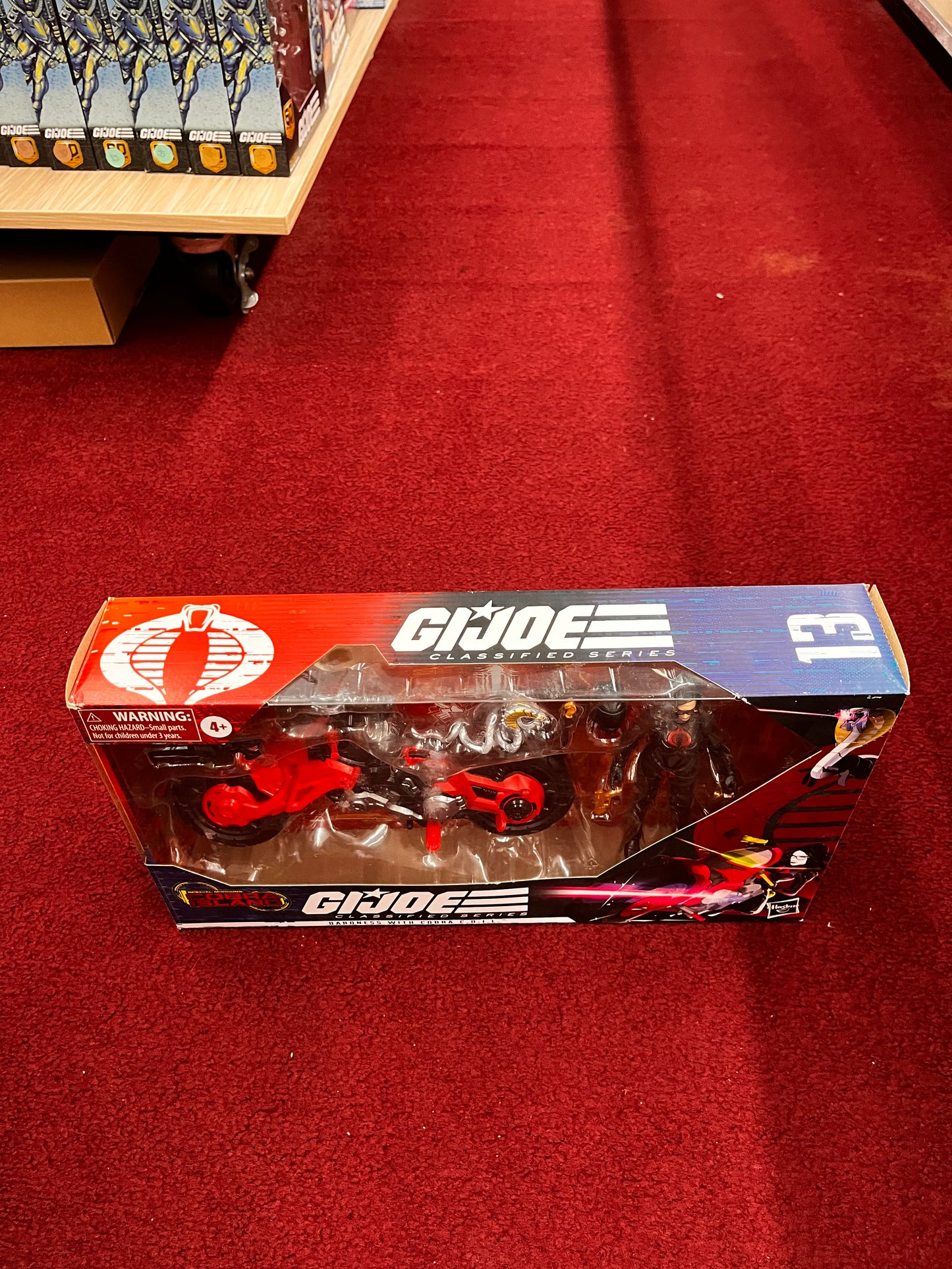 Pre-Owned G.I. Joe Classified - Baroness w/C.O.I.L. Action Figure Set - COMPLETE
