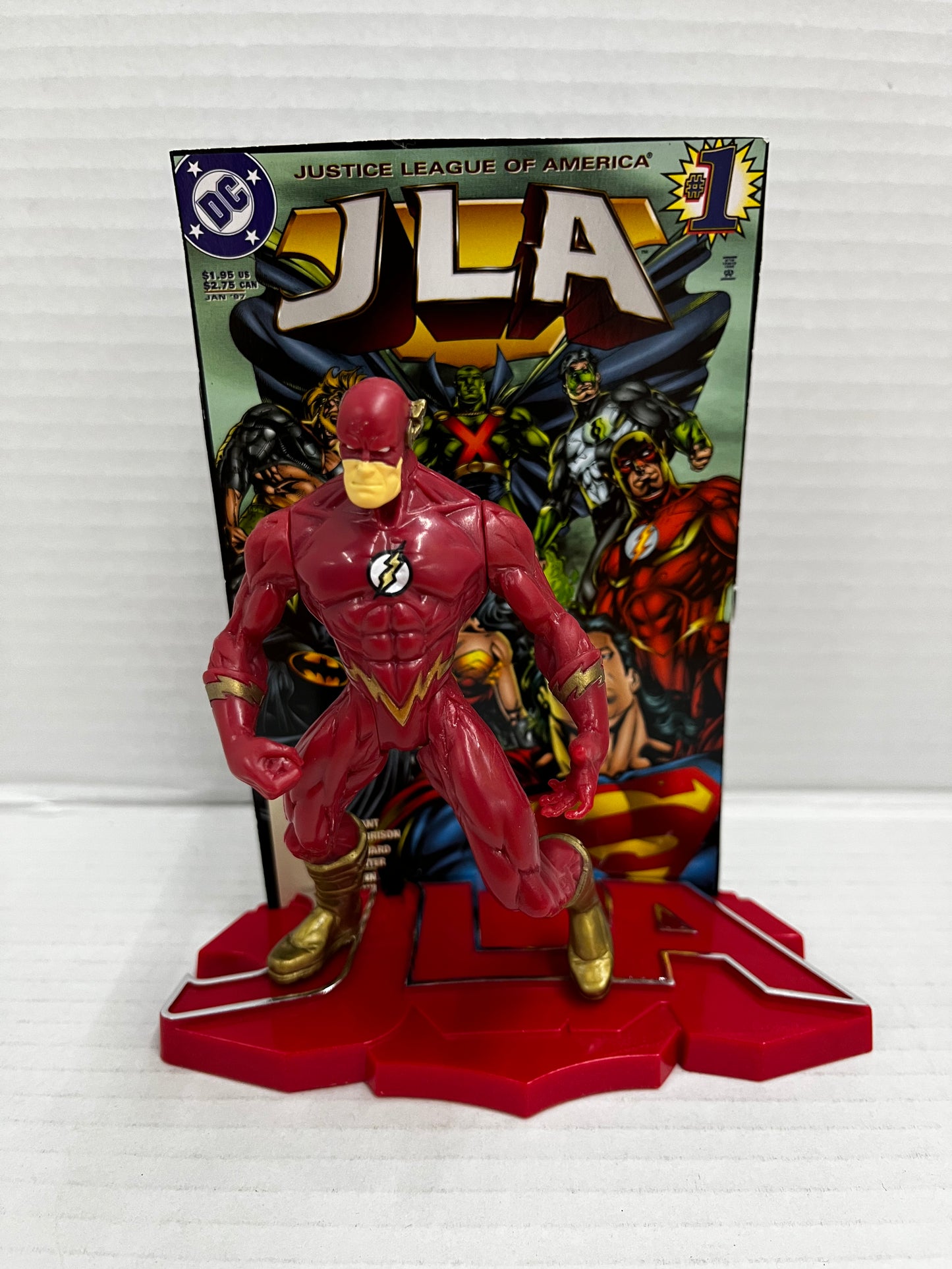 1998 Total Justice / JLA The Flash With JLA Figure Stand Kenner Action Figure