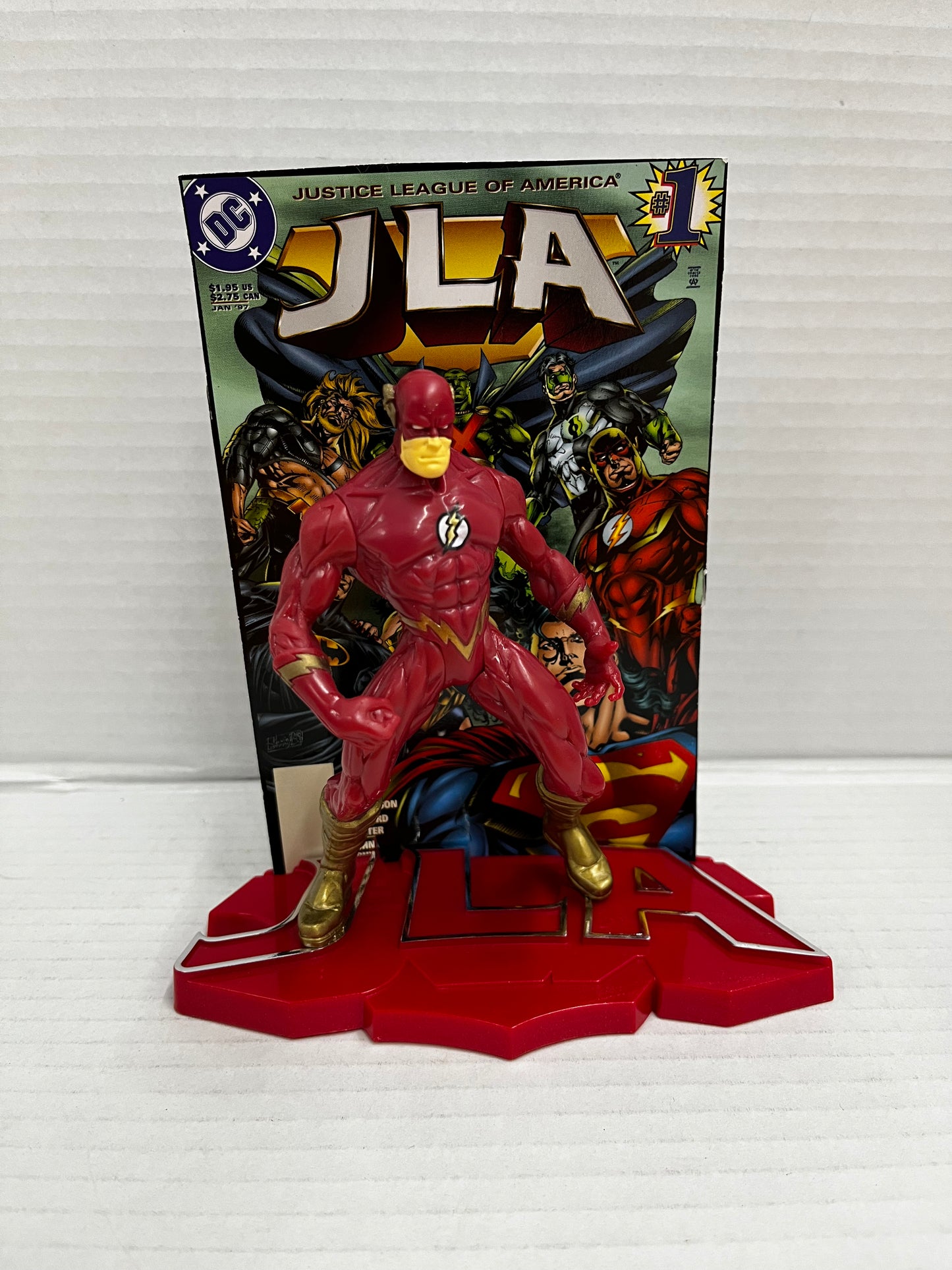 1998 Total Justice / JLA The Flash With JLA Figure Stand Kenner Action Figure