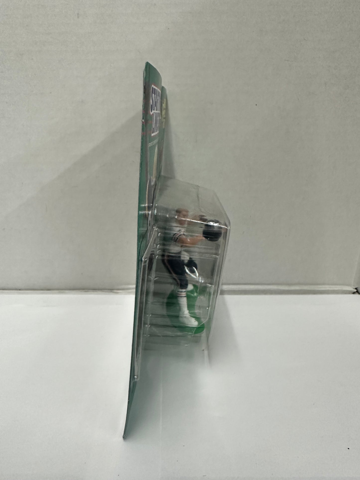 2000 NFL Starting Lineup Action Figure Cade McNown Chicago Bears
