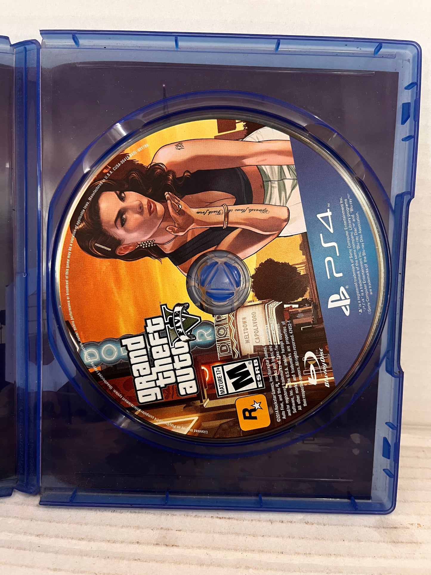 Grand Theft Auto V 5 - Premium Edition - PS4 - Complete w/ Map
