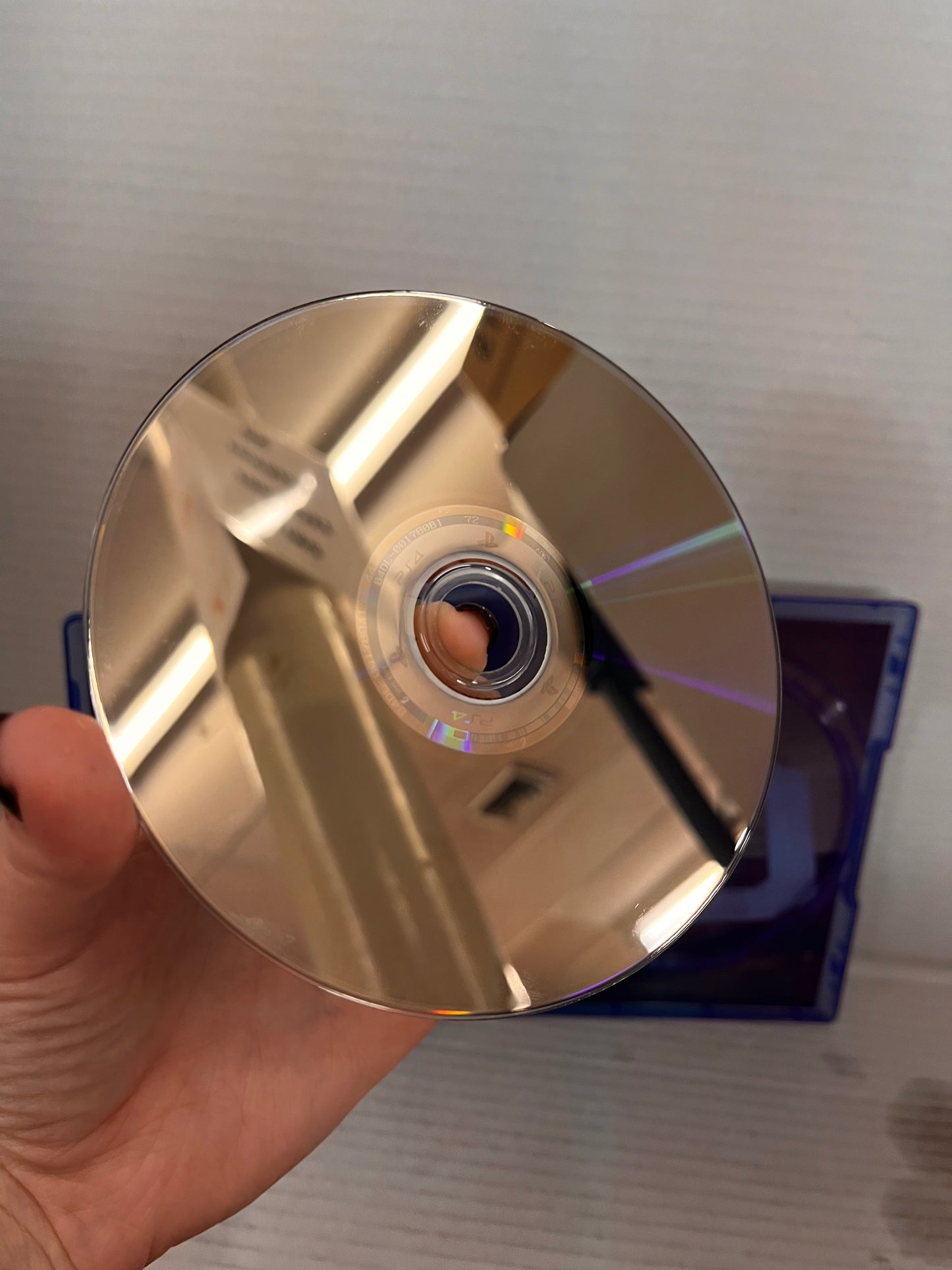 Grand Theft Auto V 5 - Premium Edition - PS4 - Complete w/ Map