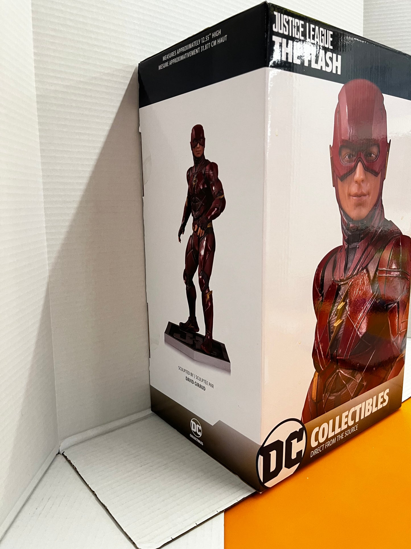 DC COLLECTIBLES JUSTICE LEAGUE THE FLASH STATUE 688/5000