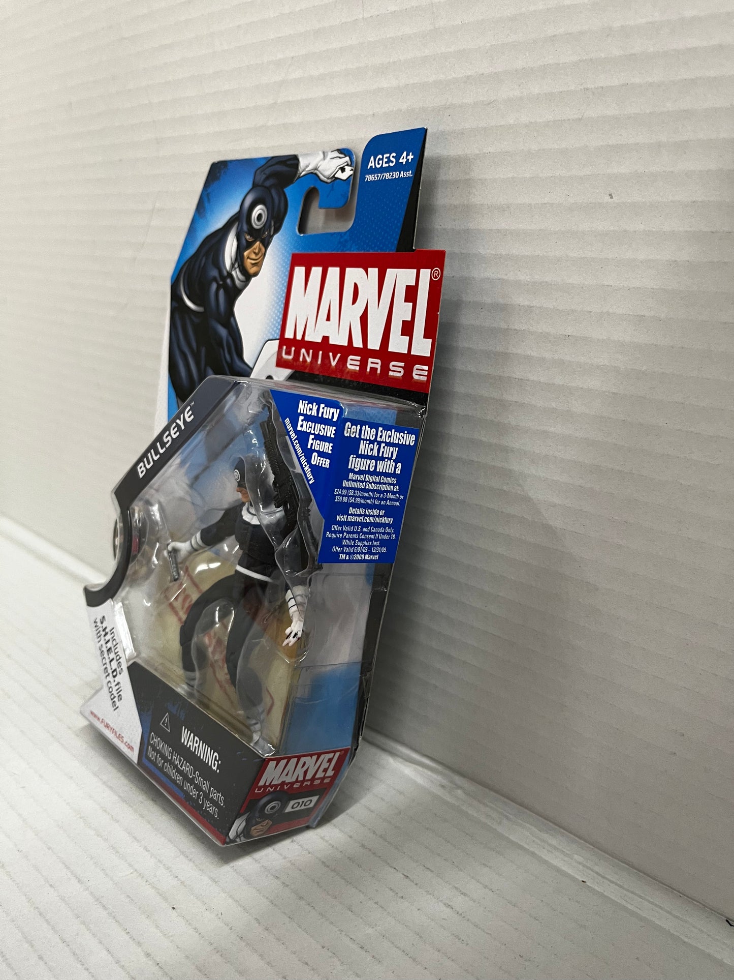 Marvel Universe Bullseye (2008) Hasbro 3.75 Inch Action Figure 010