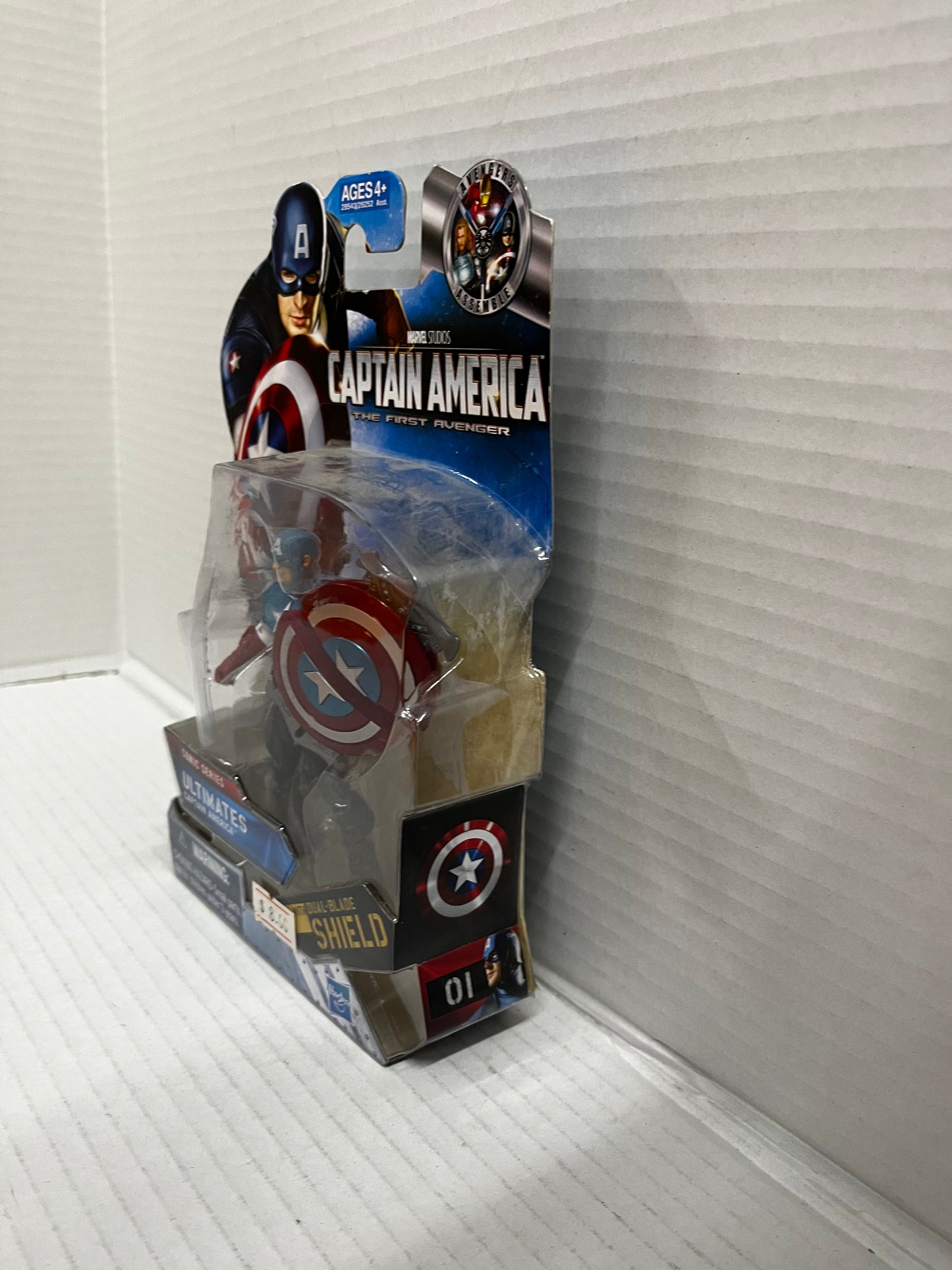 CAPTAIN AMERICA Duel Blade Shield #1 The First Avenger Comic Series 3.75" Figure