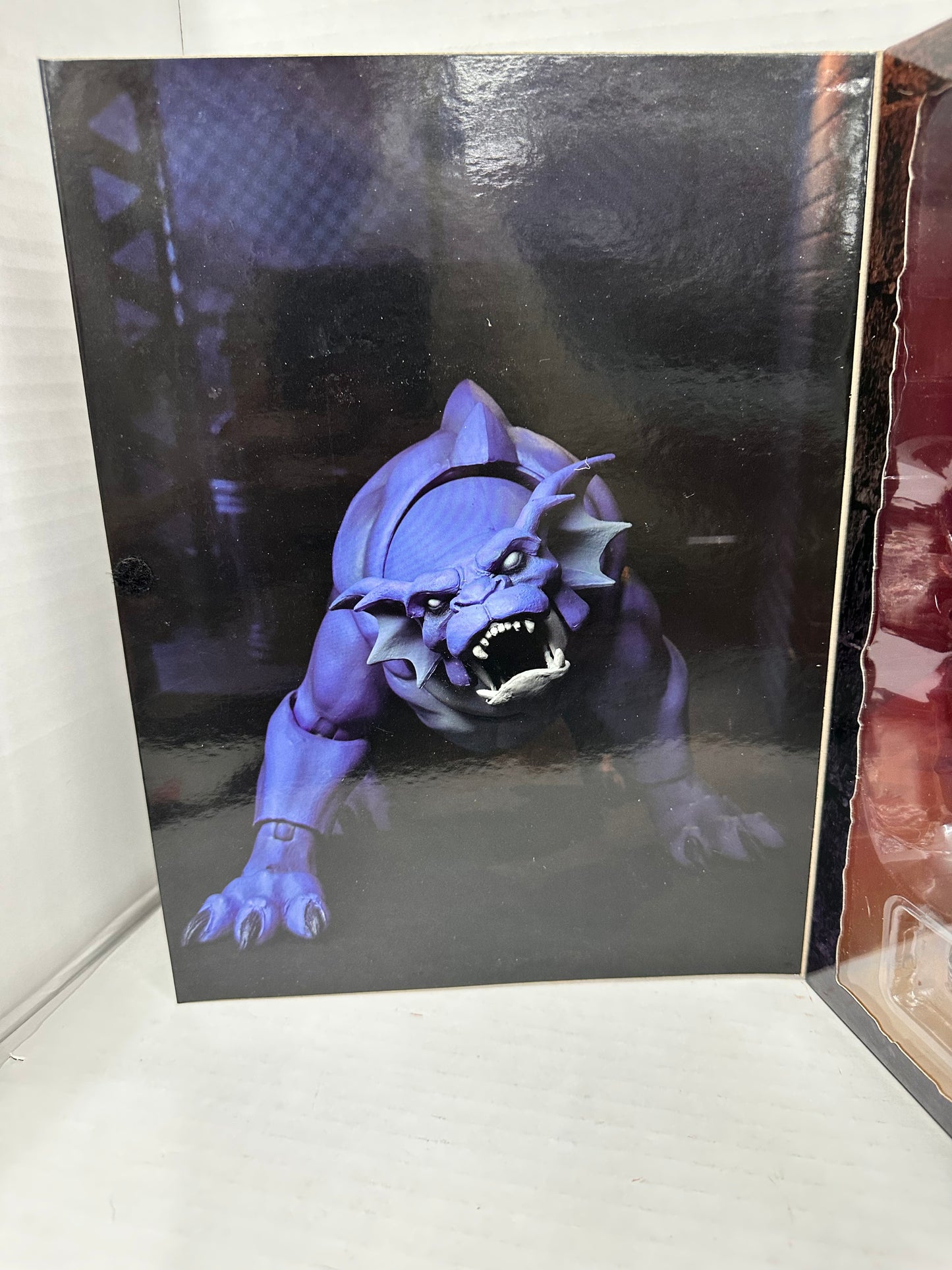 NECA Gargoyles Bronx Ultimate Action Figure W Goliath’s Closed Wing.. Brand New