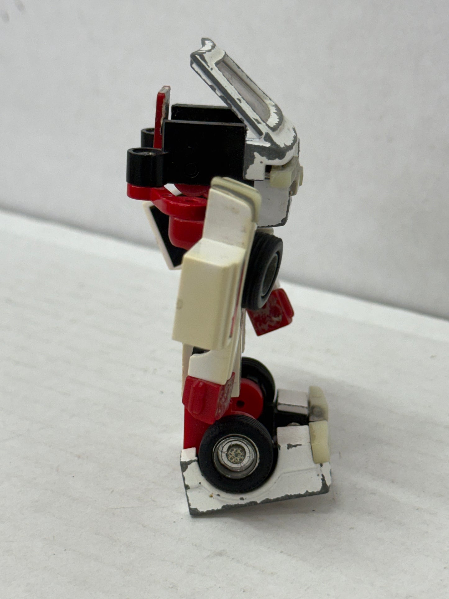 *Incomplete* Transformers G1 Ratchet Ambulance Toy Parts Repair Takara Robot #1