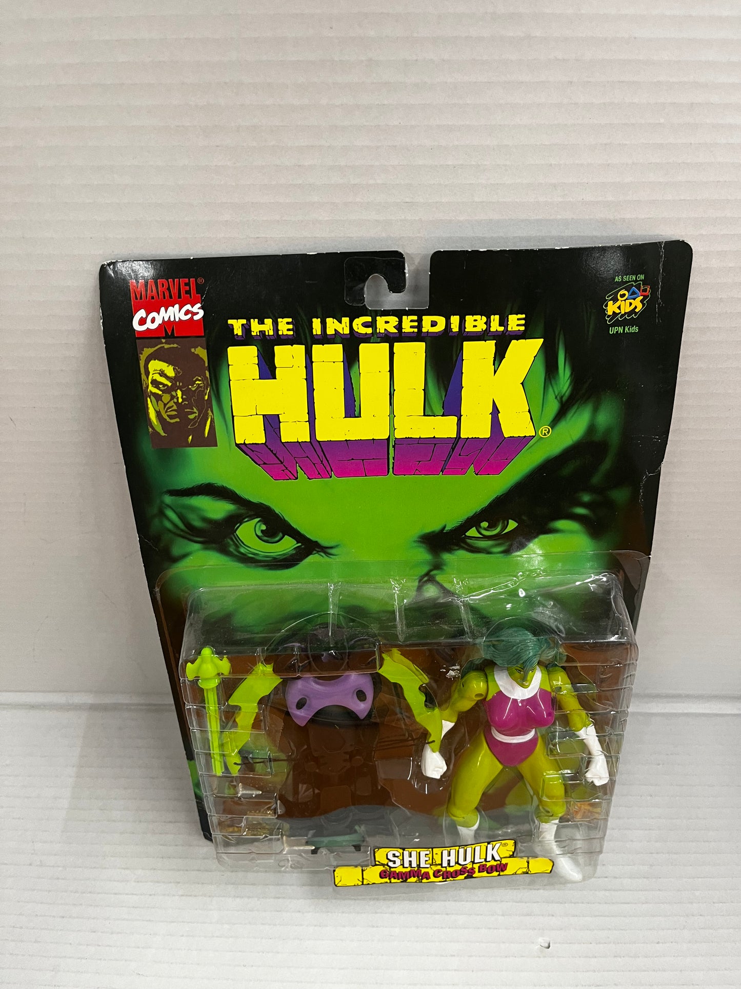 1996 Toy Biz Marvel Comics: The Incredible Hulk: She Hulk Figure Gamma Cross Bow
