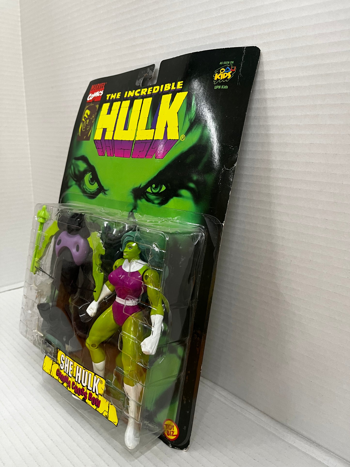 1996 Toy Biz Marvel Comics: The Incredible Hulk: She Hulk Figure Gamma Cross Bow