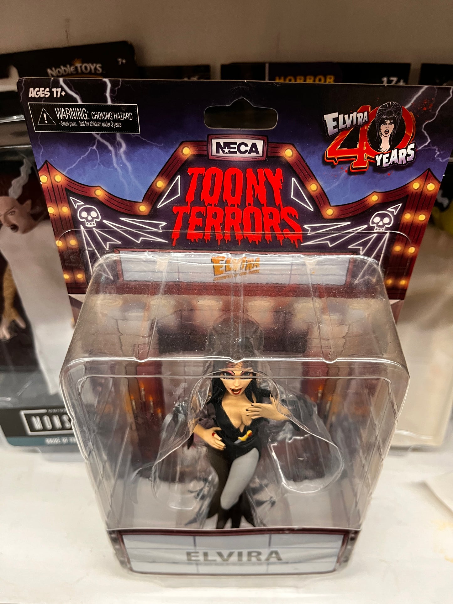 NECA Toony Terrors ELVIRA Mistress of the Dark 40 Years Action Figure
