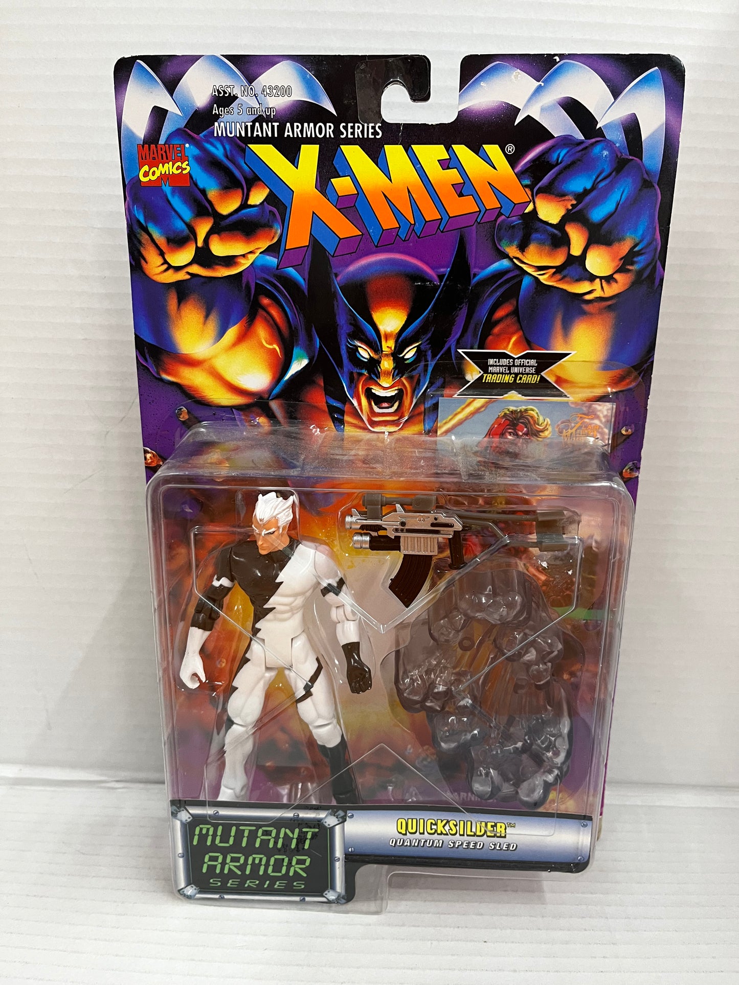 1996 Marvel X-Men Comics Quicksilver Mutant Armor Series Action Figure Toy Biz