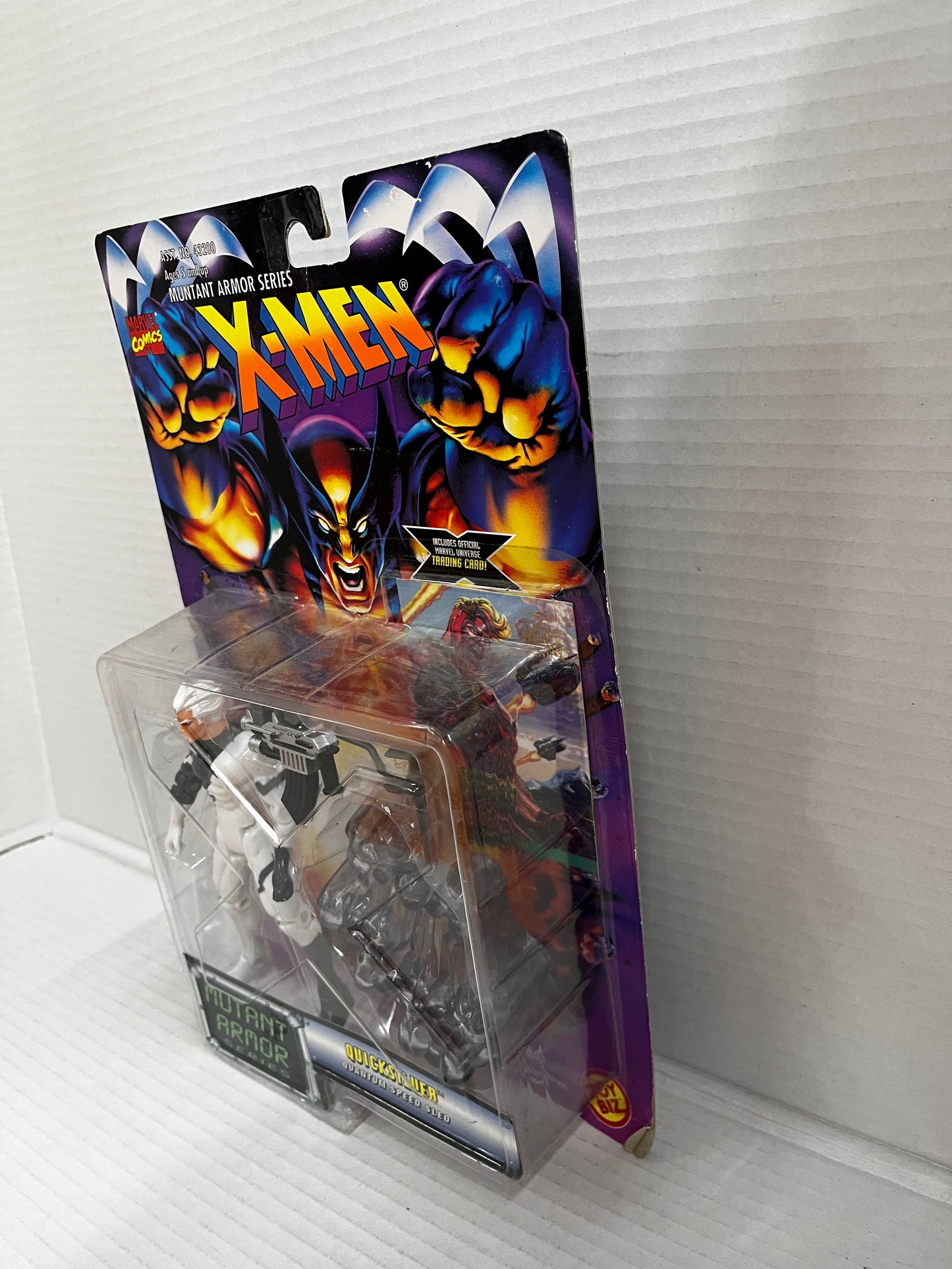 1996 Marvel X-Men Comics Quicksilver Mutant Armor Series Action Figure Toy Biz