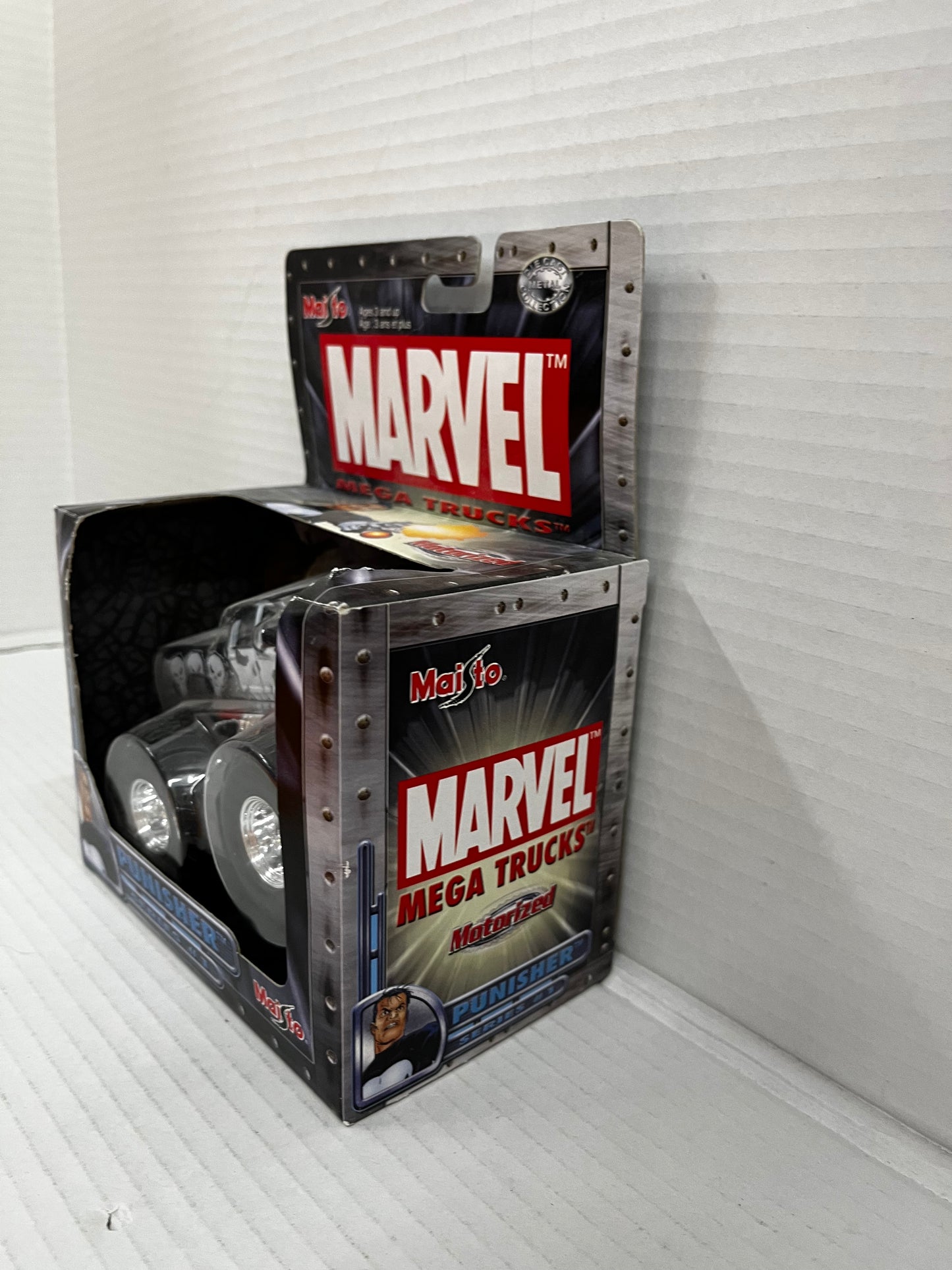 Maisto Ultimate Marvel Monsters Truck Punisher Series 1 Motorized New 2002 RARE