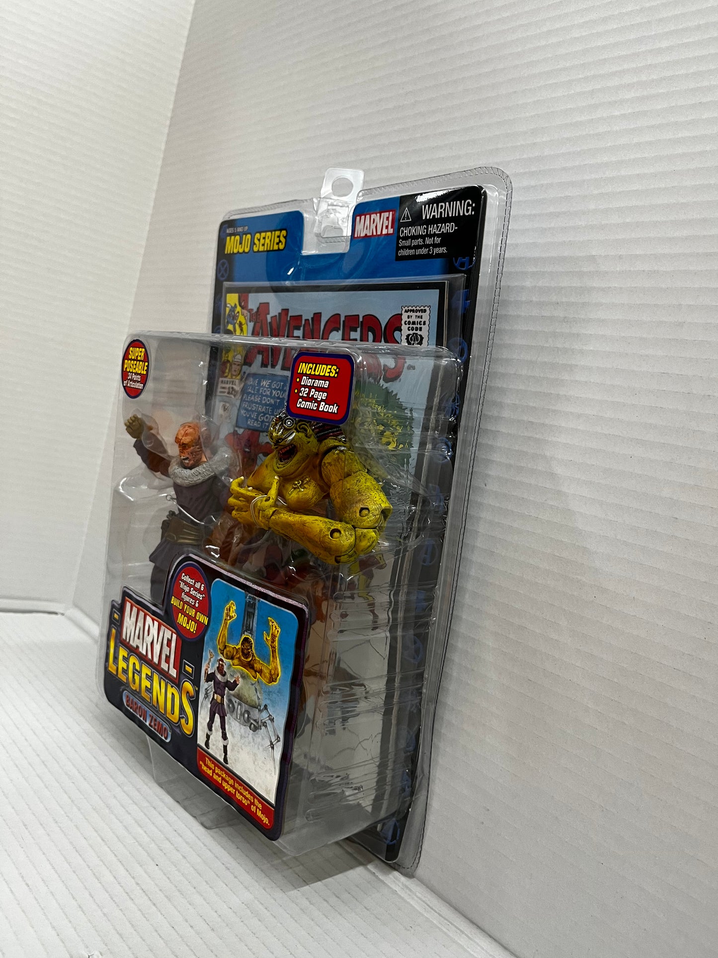 Marvel Legends 2006 Baron Zemo Mojo Series Action Figure Toybiz NIB