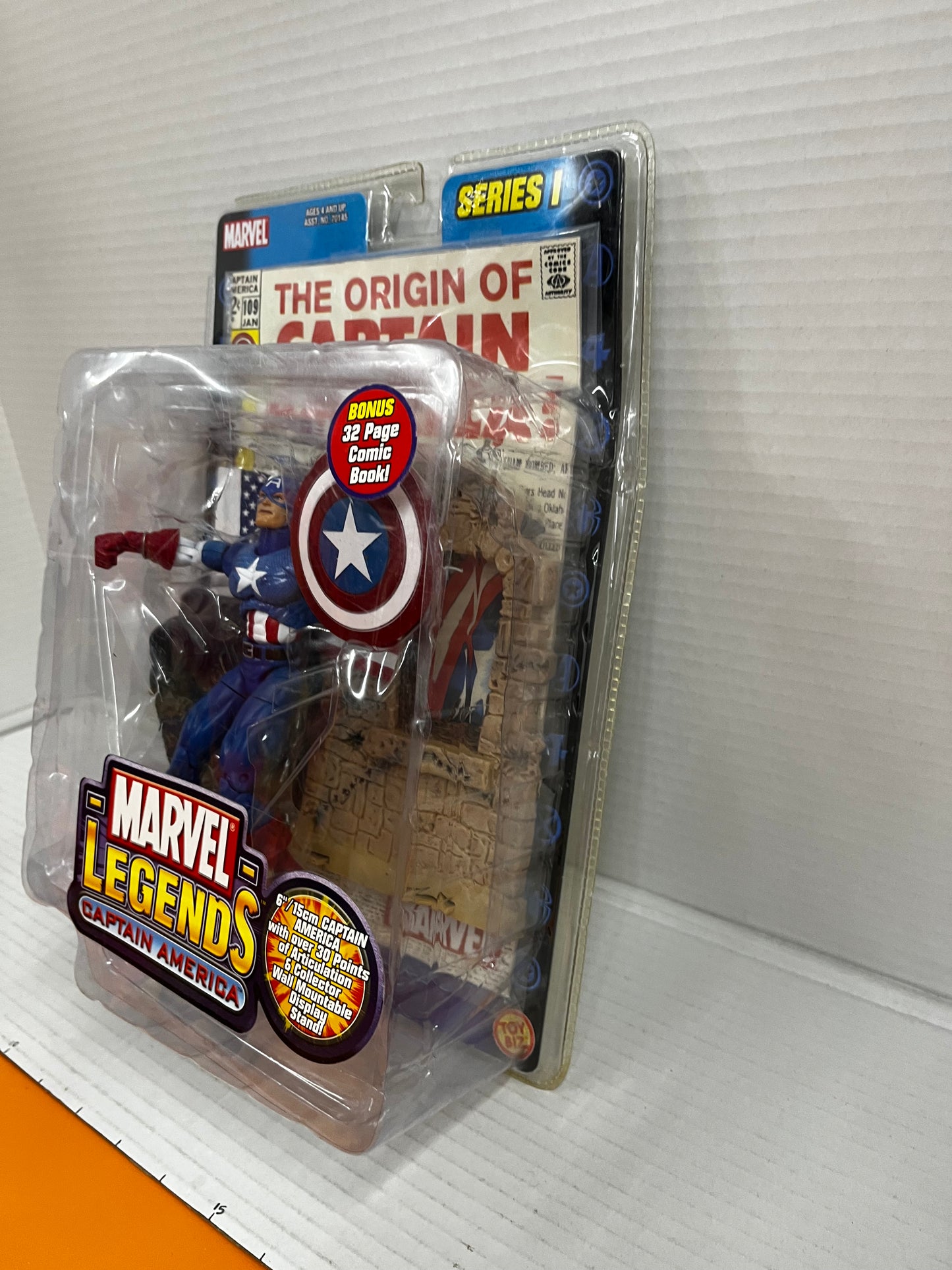 2002 Marvel Legends Captain America Series 1 Toy Biz Action Figure