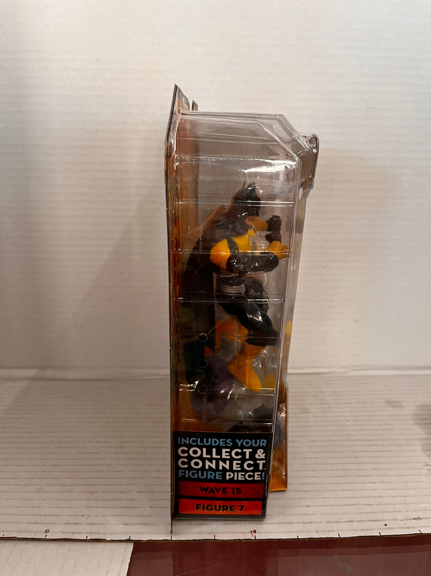 DC Universe Classics Sinestro Corps Batman Yellow Lantern 7" Action Figure