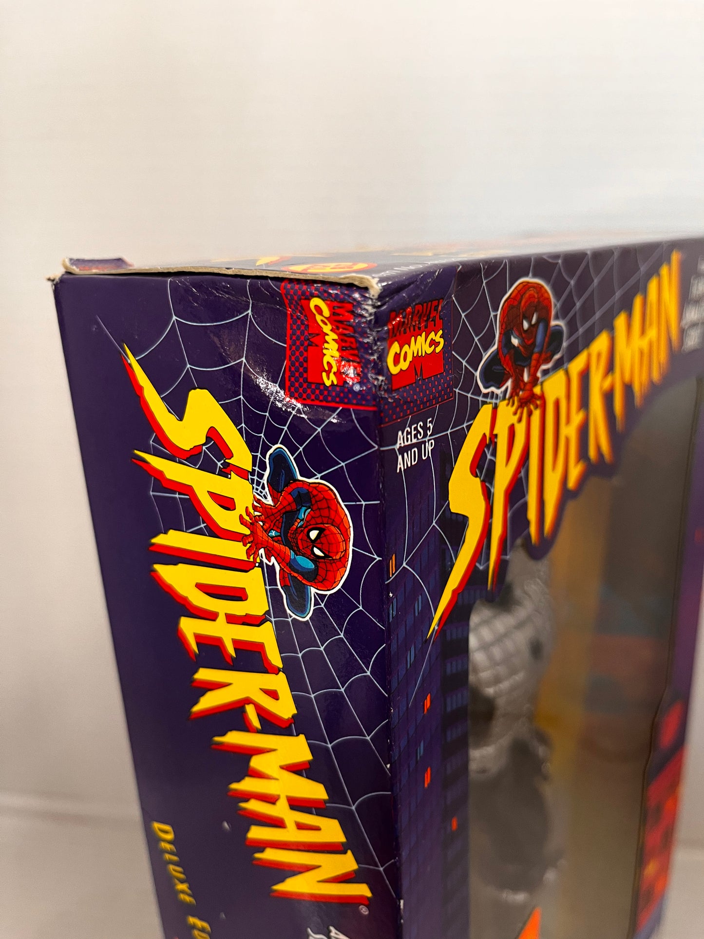 1996 Toy Biz Spider-Man Spider Armor 10" Deluxe Edition Action Figure