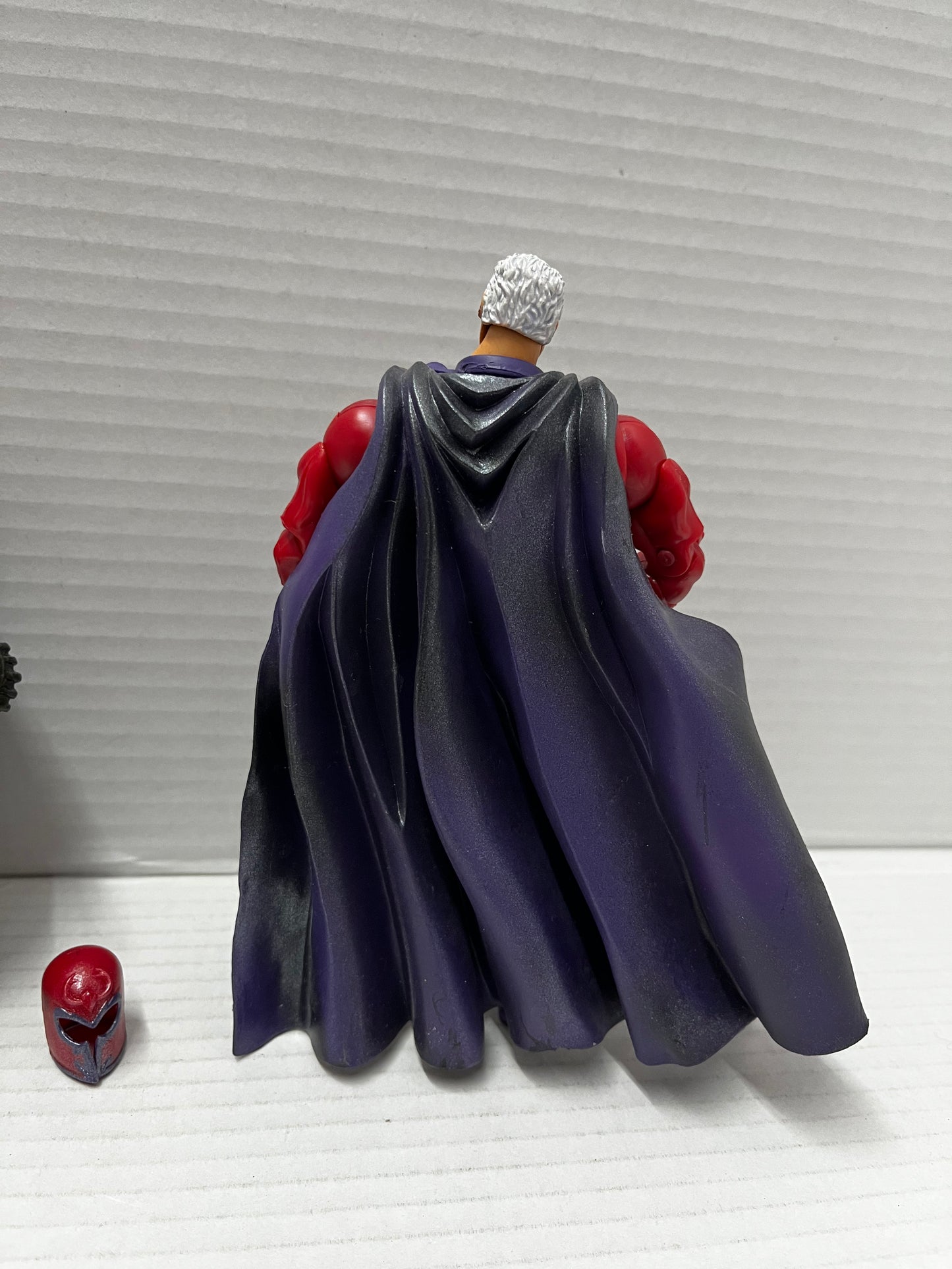Toybiz Marvel Legends 6” Magneto Series 3 Loose Complete X-Men 2001