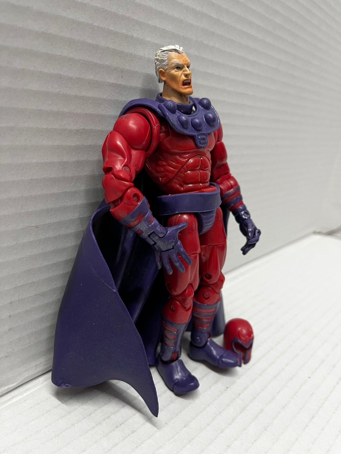 Marvel Legends Series 3 III Magneto X-Men 6" Action Figure Toy Biz 2003