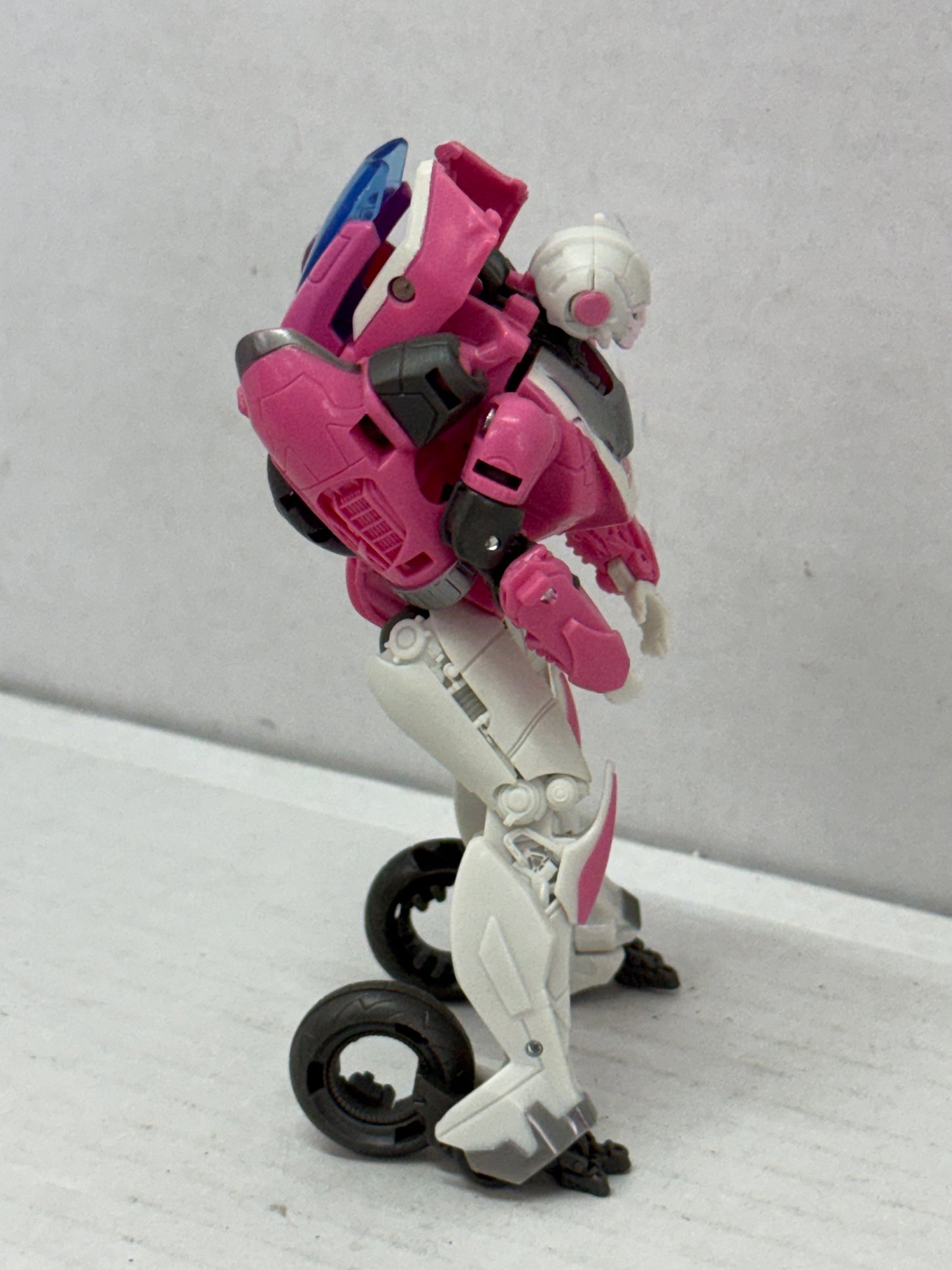 Transformers Studio Series Arcee complete Hasbro 85 Deluxe Bumblebee Movie #1