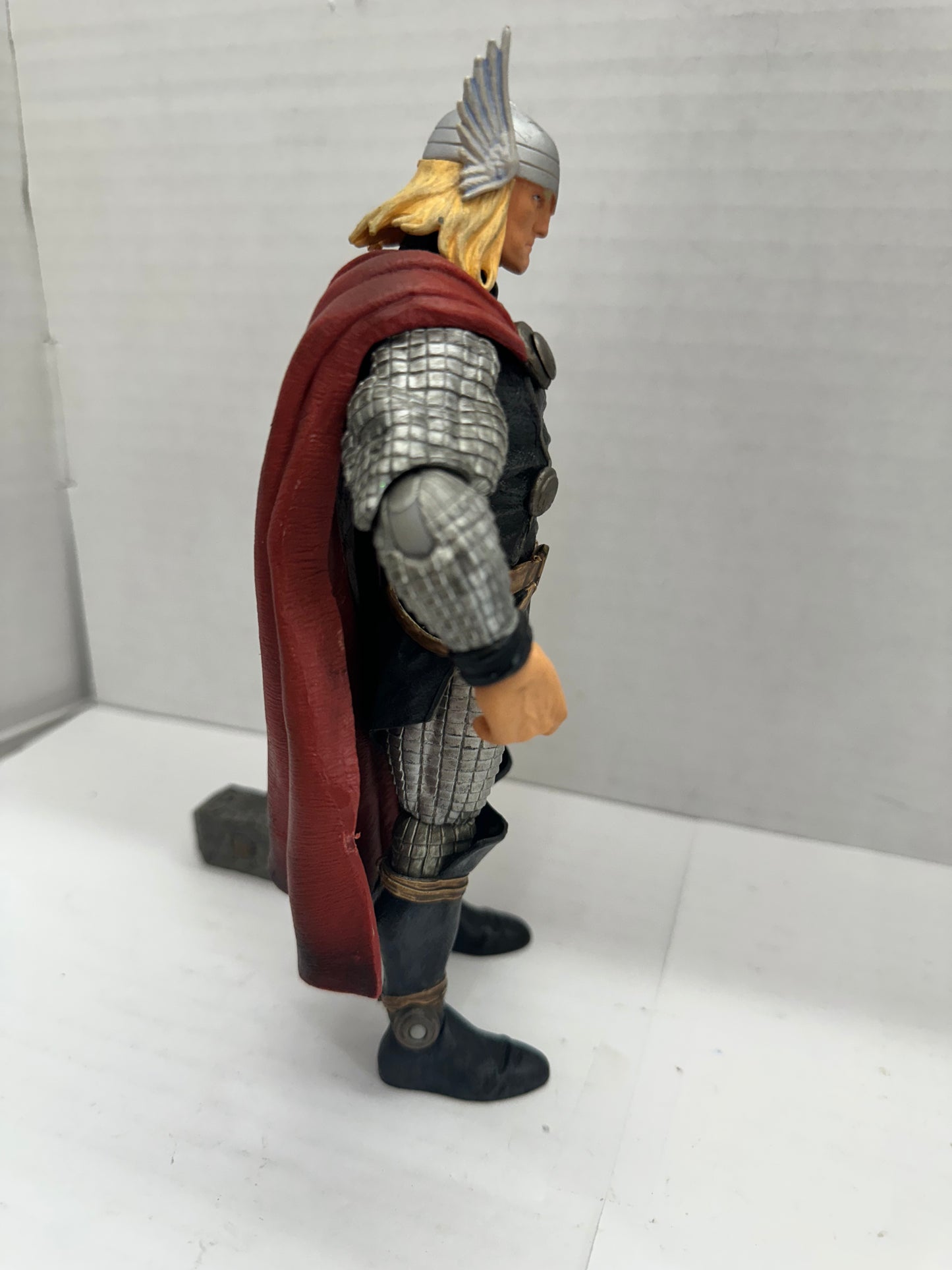 Thor Marvel Diamond Select Figure - Loose - No Stand