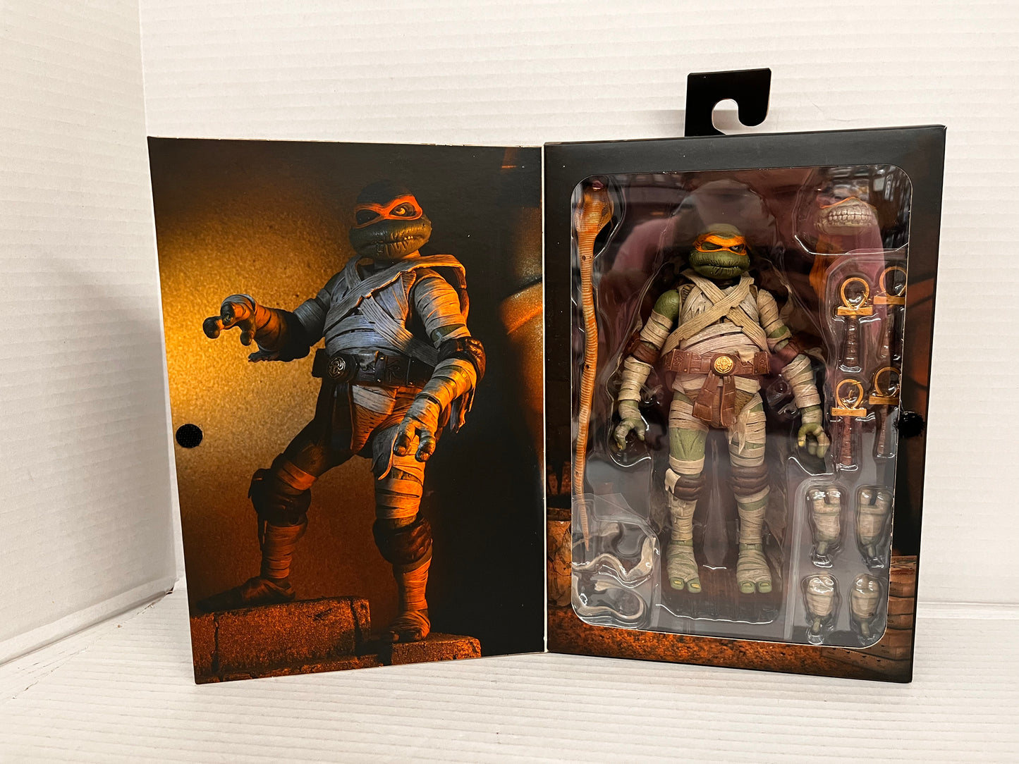 New NECA TMNT Ultimate Michelangelo as The Mummy Action Figure Ninja Turtles