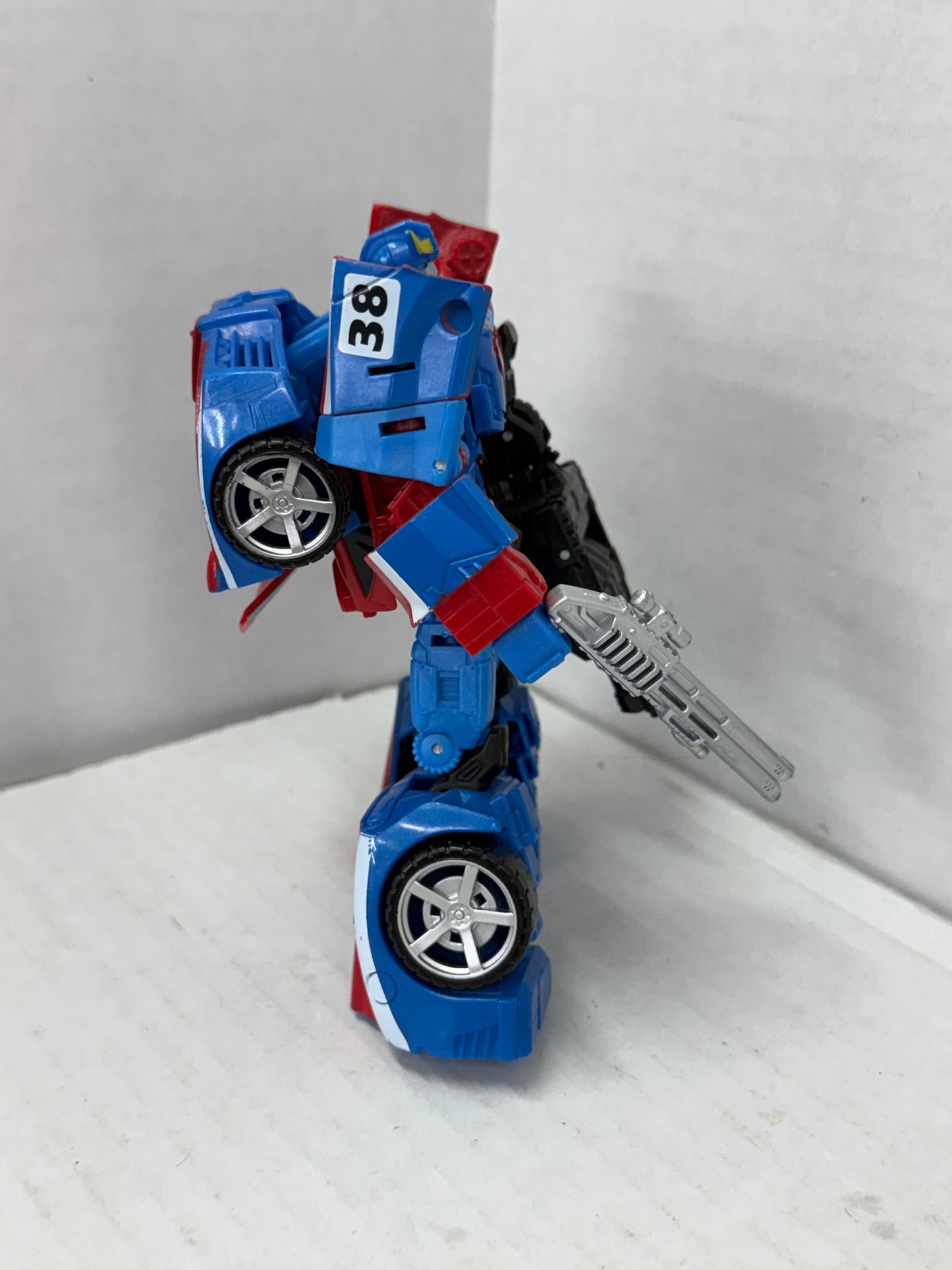 Hasbro Transformers Generations Combiner Wars Deluxe Smokescreen Sky Reign #1