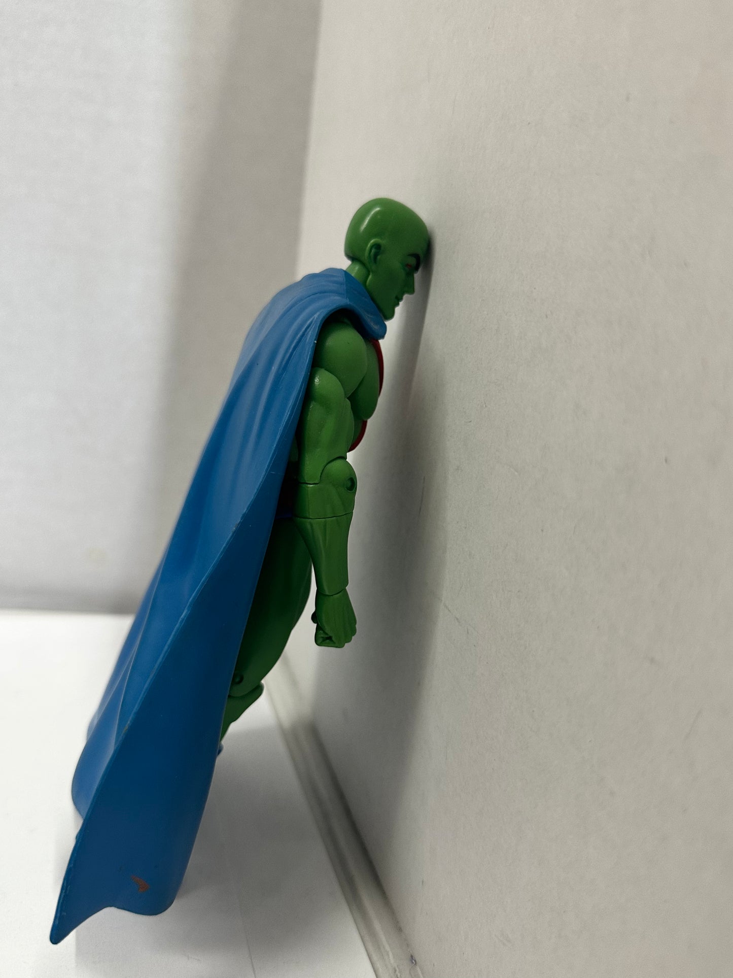 DC direct Collectibles MARTIAN MANHUNTER history of the DC Universe 2009 Loose