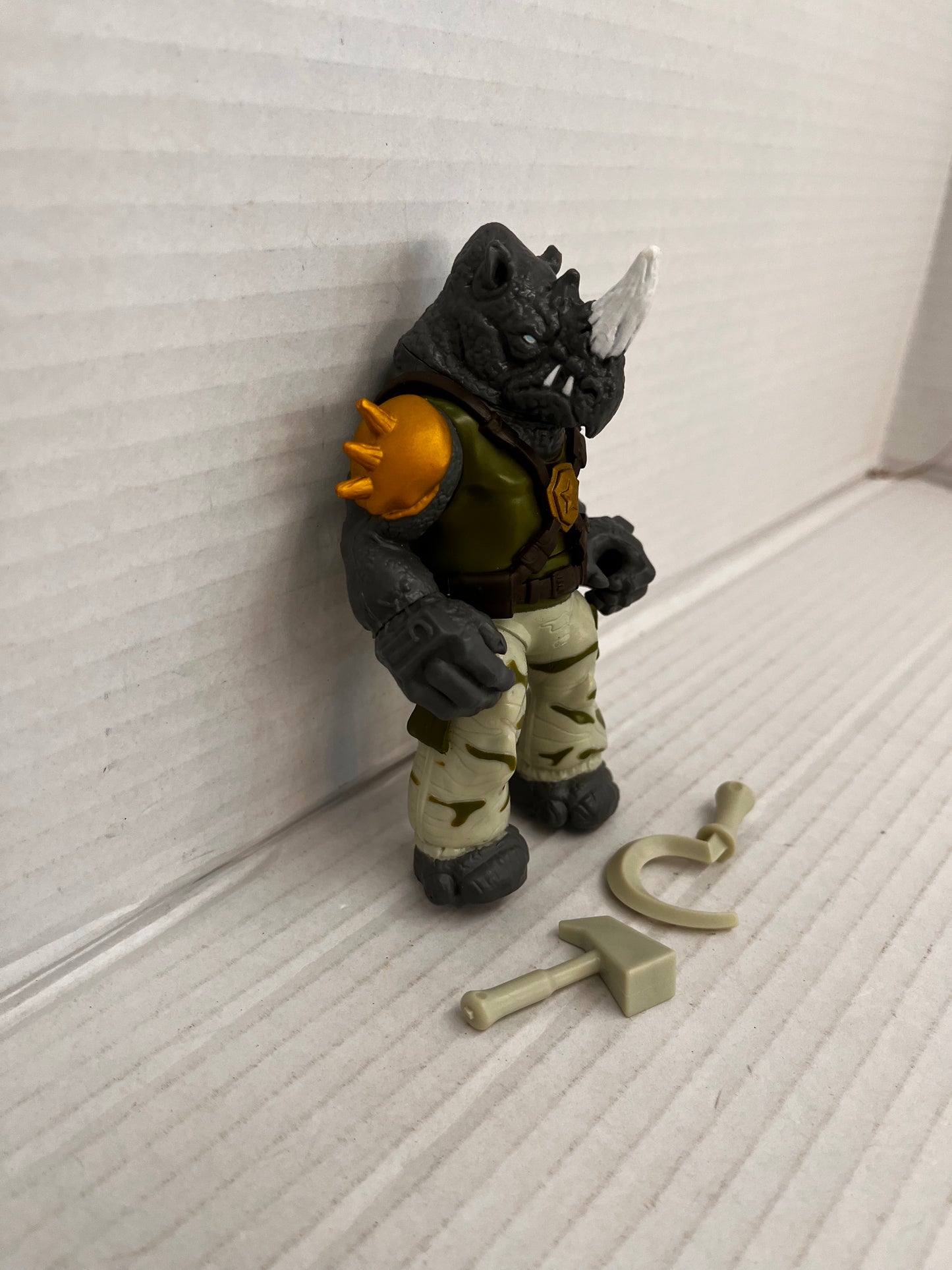 Teenage Mutant Ninja Turtles Rocksteady 5" Action Figure Playmate Toys 2014 TMNT