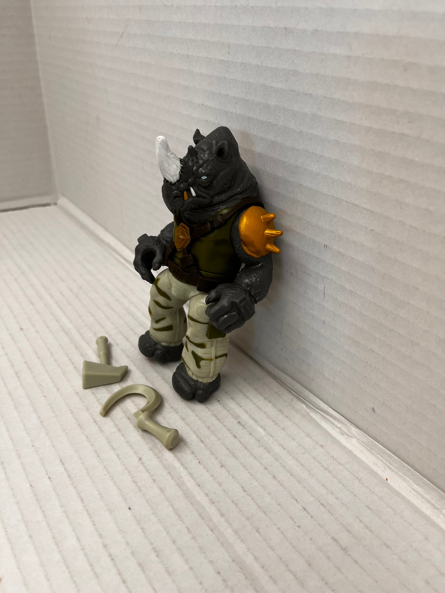 Teenage Mutant Ninja Turtles Rocksteady 5" Action Figure Playmate Toys 2014 TMNT