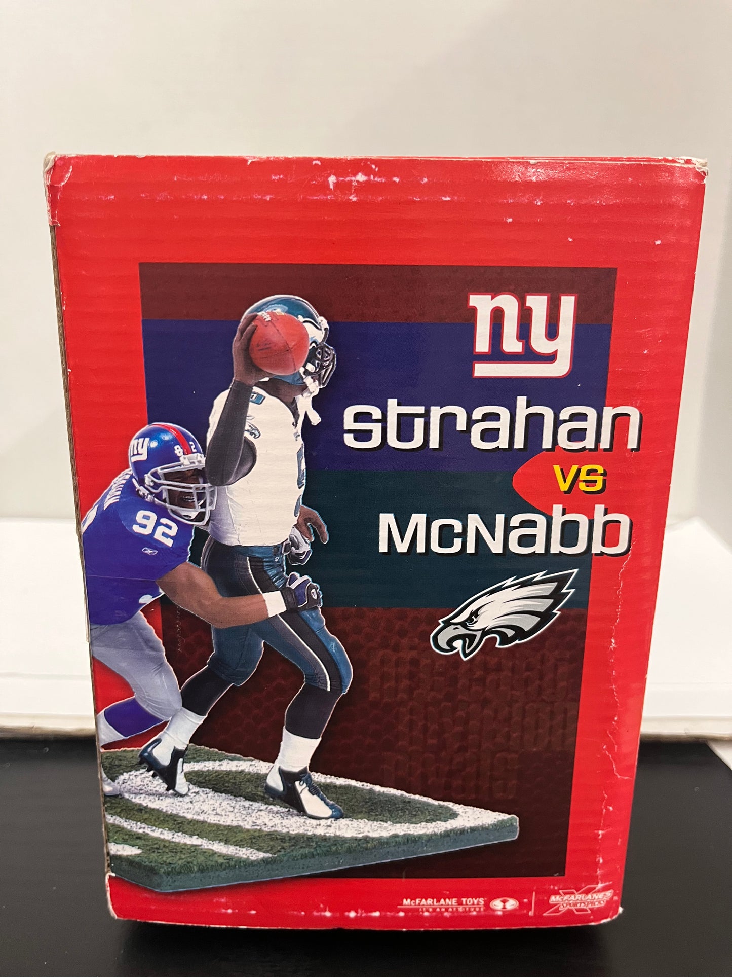2004 Michael Strahan vs Donovan McNabb McFarlane SportsPicks NFL Deluxe Two-Pack