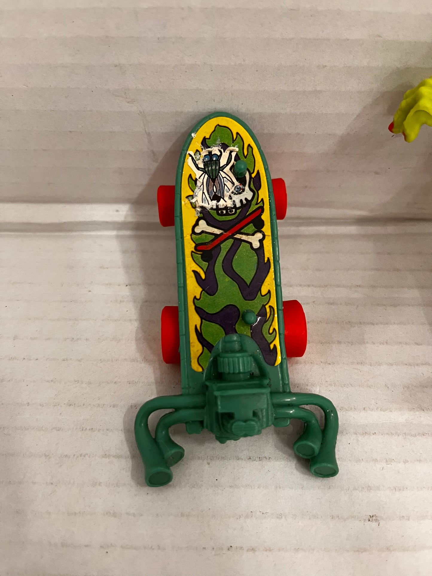 Vintage 1990 Teenage Mutant Ninja Turtles TMNT Mondo Gecko Figure W/ Skateboard