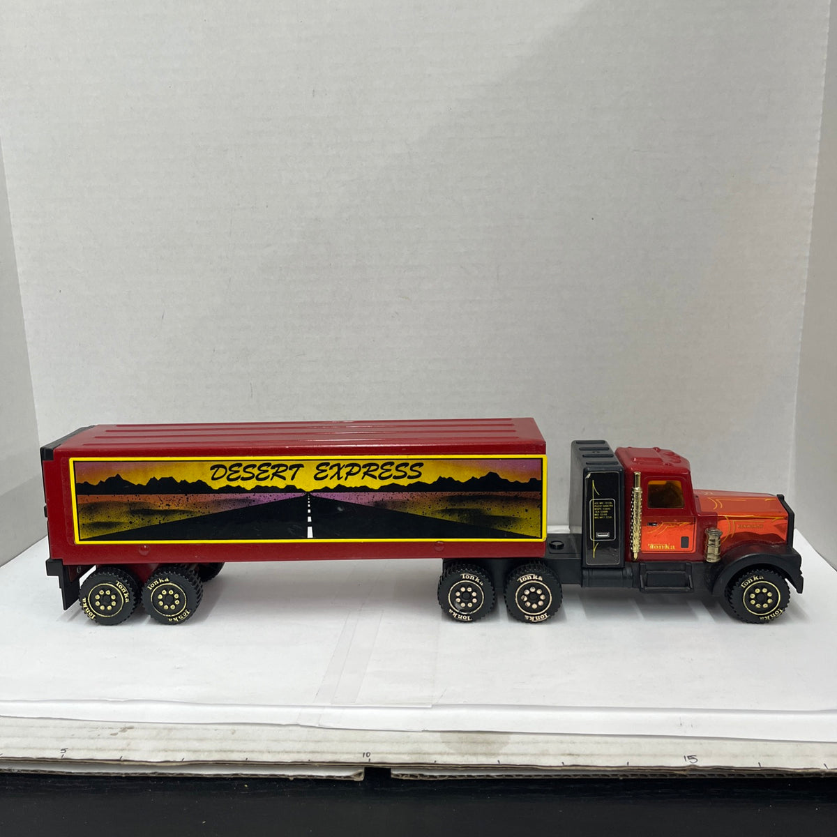 1982 Vintage Tonka Desert Express Kenworth Tractor Trailer