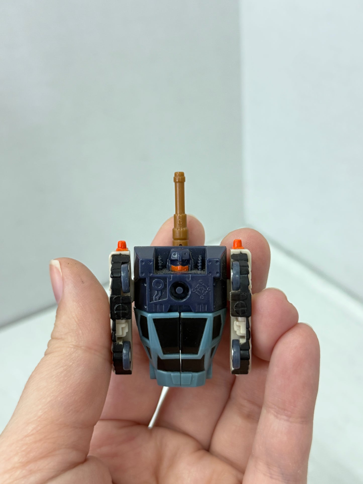Transformers Crumplezone Complete Mini Con For Armada Cyclonus #1
