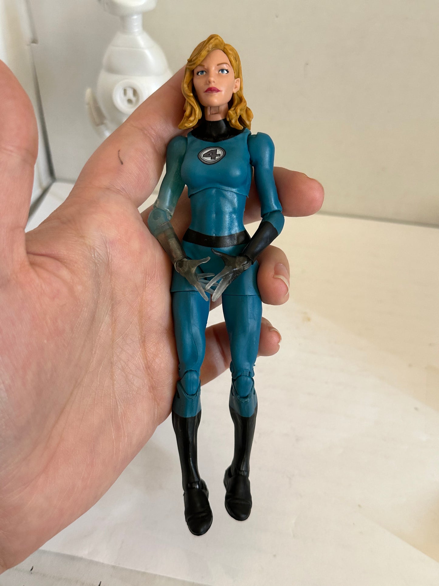 Marvel Legends 6" Inch Walgreens Fantastic Four 4 Invisible Woman Loose
