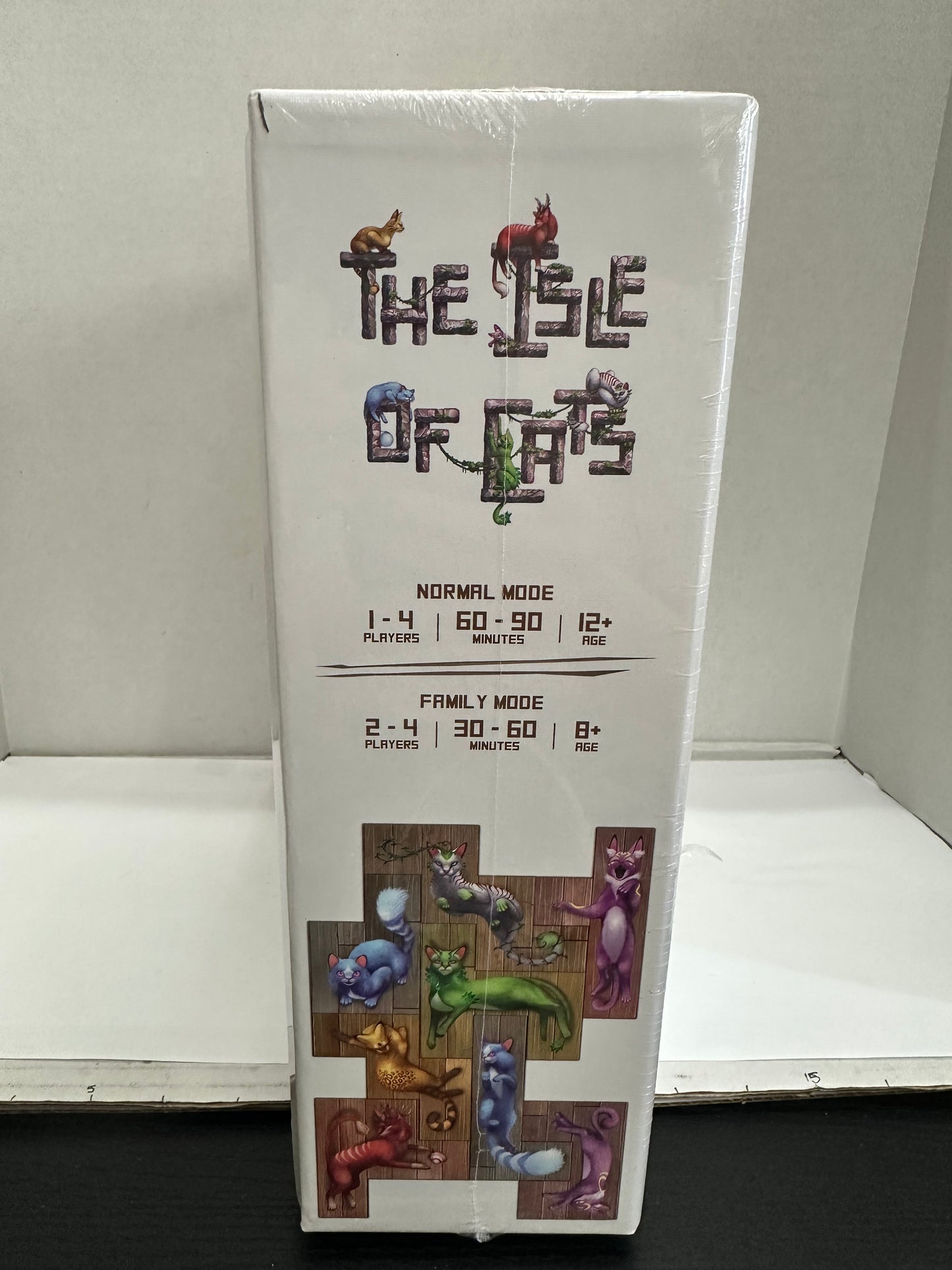 City Of Game Isle Of Cats Strategy Board Game Family Fun! New Sealed